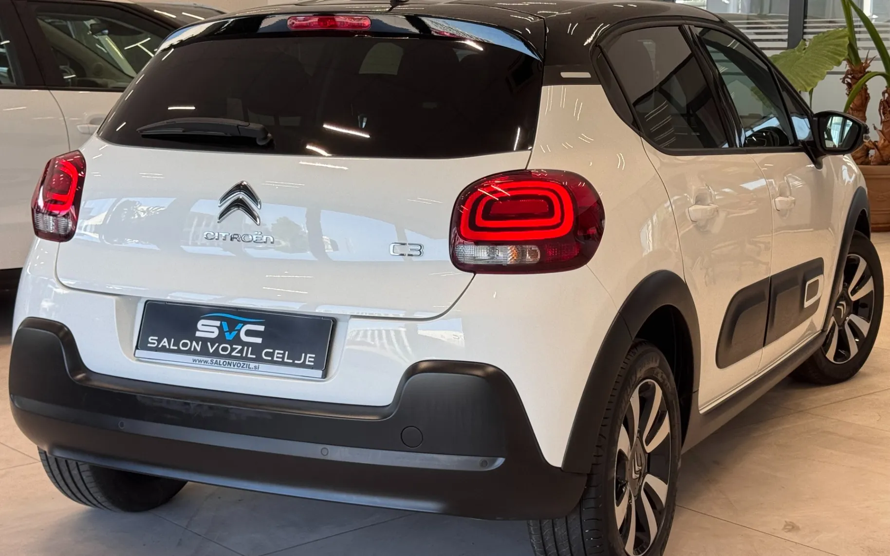 Zunanja slika - Citroën C3 - 1,2 PureTech 82 Feel - 4
