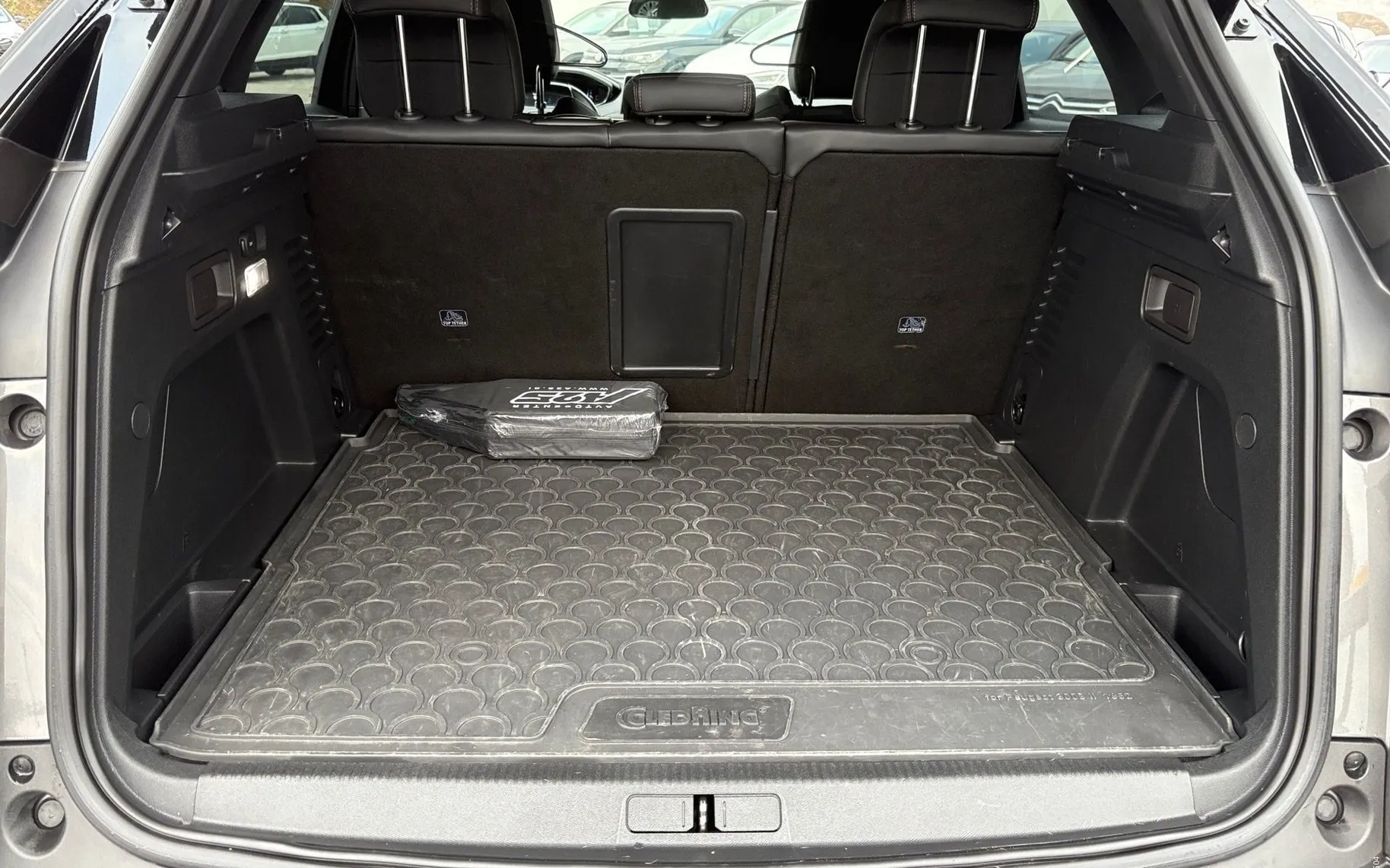 Notranja slika - Peugeot 3008 - 1.5 GT Line - 12