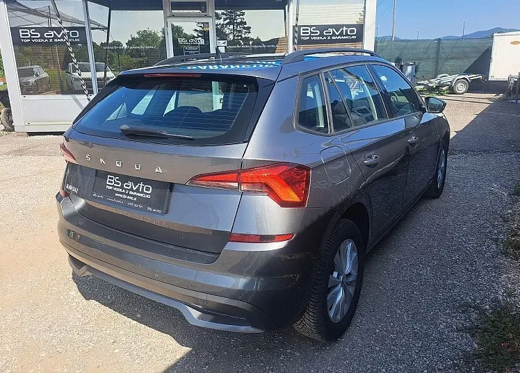 Zunanja slika - Škoda Kamiq - Ambition 1.0 TSI 70 kW ZELO LEP - 7