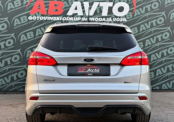 Zunanja slika - Ford Focus - Karavan 1.0 EcoBoost ST-Line Avt.NAVI+2ZONE+BT+TOP - 6