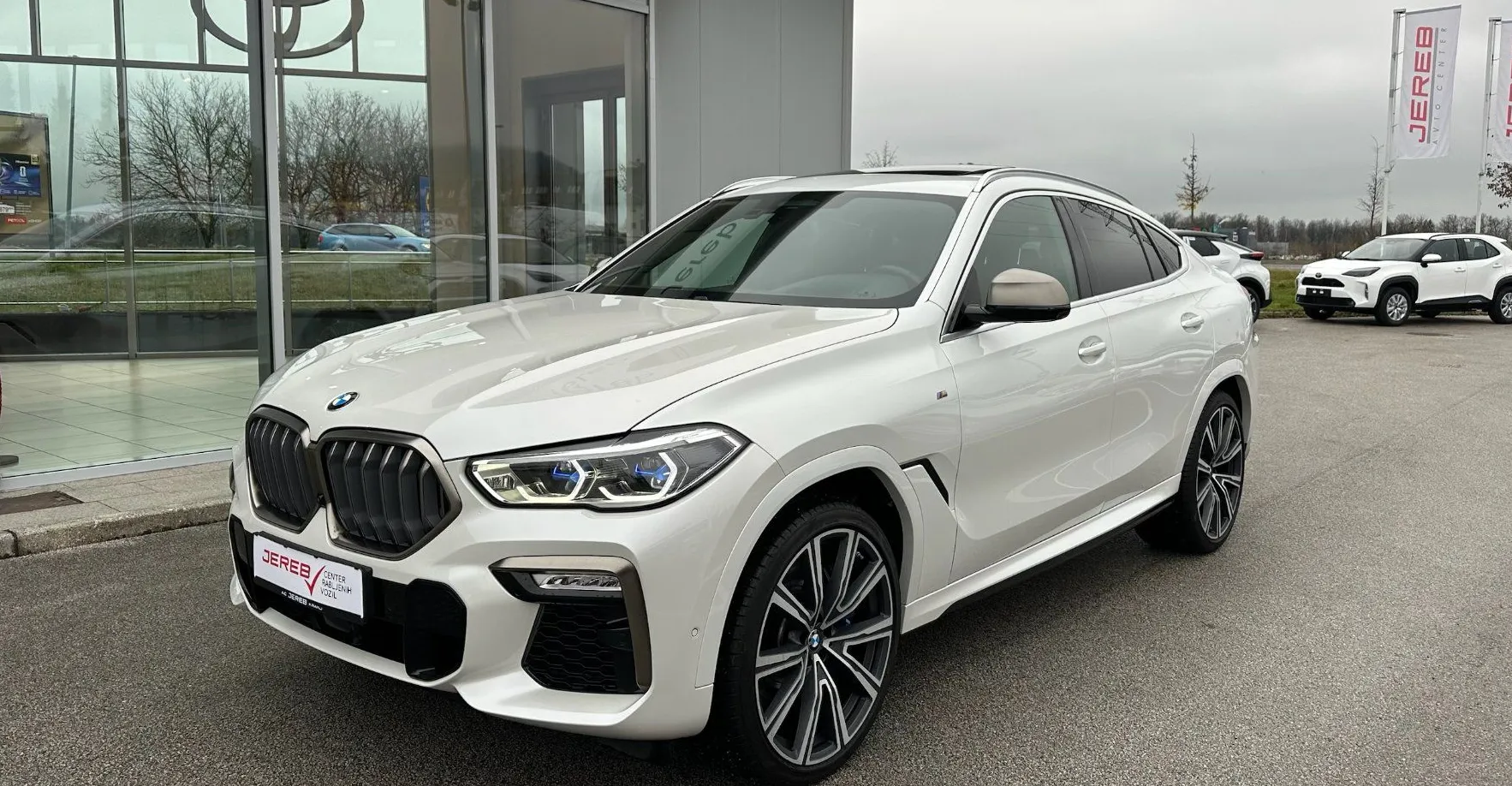 Zunanja slika - BMW X6 - serija : xDriveM50i Avt.|PANO|Bowers   Wilkins|SLO| - 1