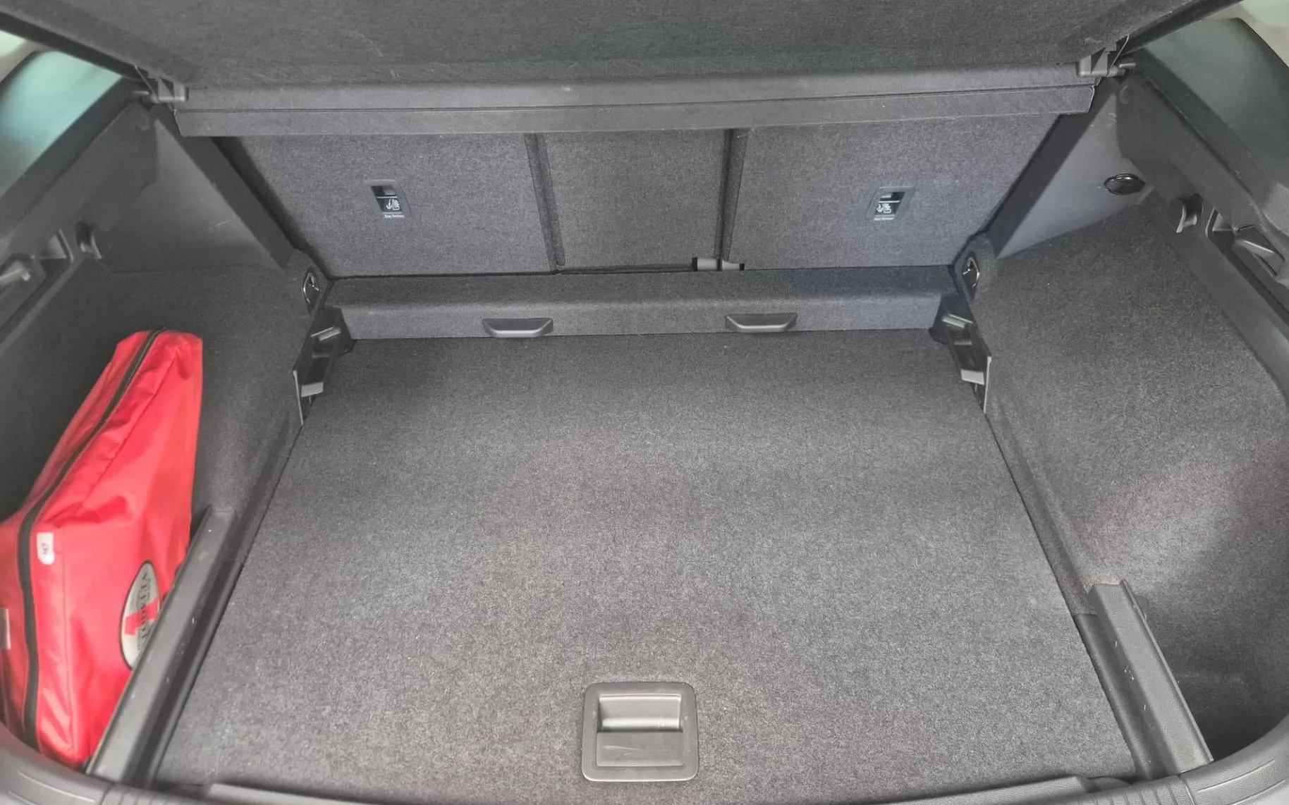 Notranja slika - Volkswagen Tiguan - 1.5 TSI Life DSG - 10