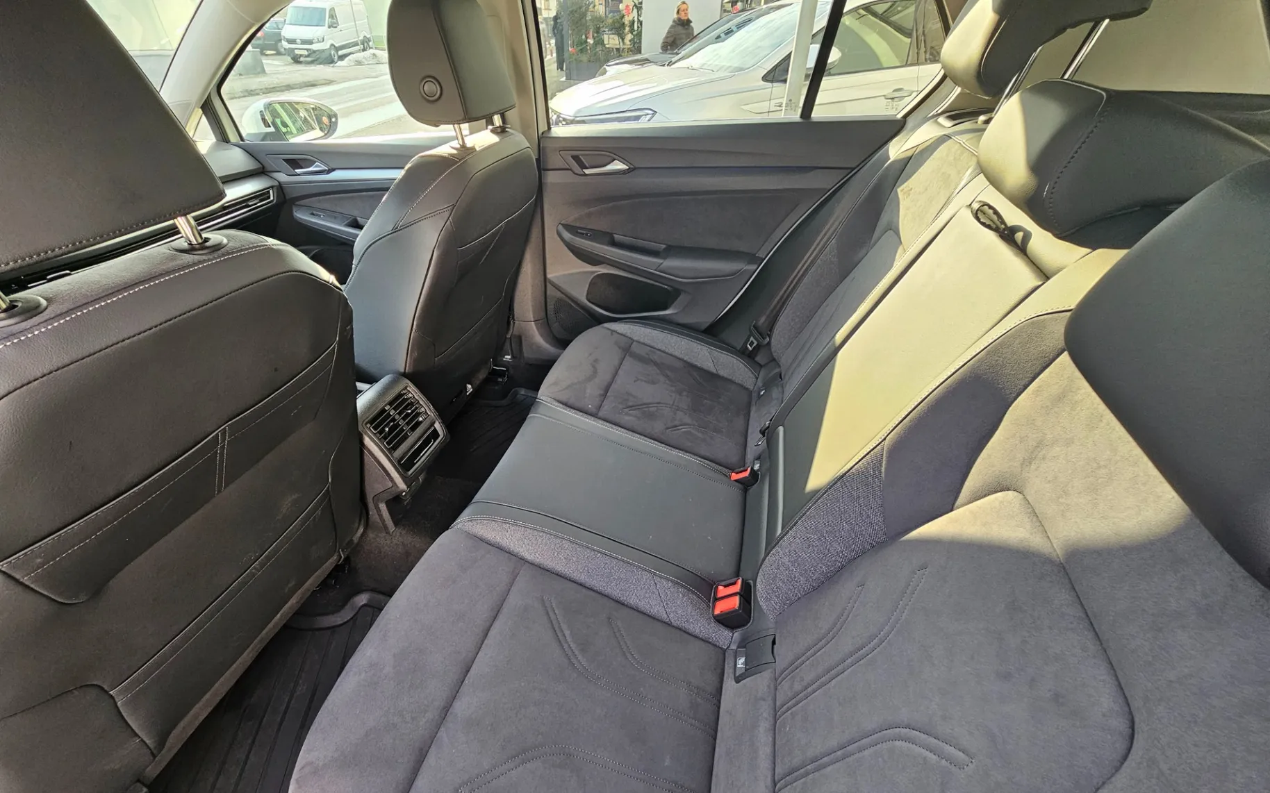 Zunanja slika - Volkswagen Golf - 1.5 TSI eHybrid DSG Style 150kW - 7