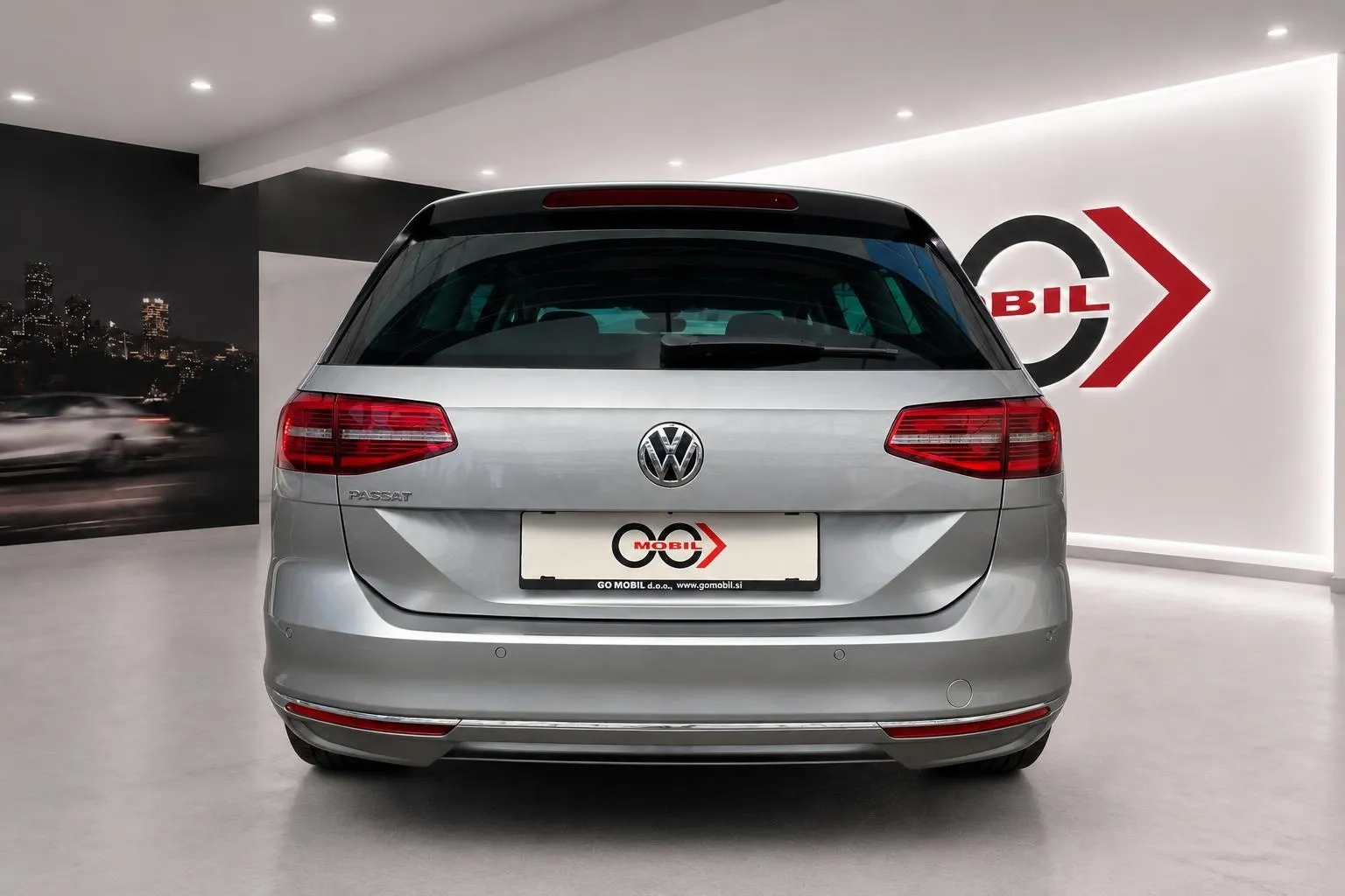 Zunanja slika - Volkswagen Passat Variant - 2.0 TDI Highline - LED.alcantara.kamera.ACC.kljuka - 6