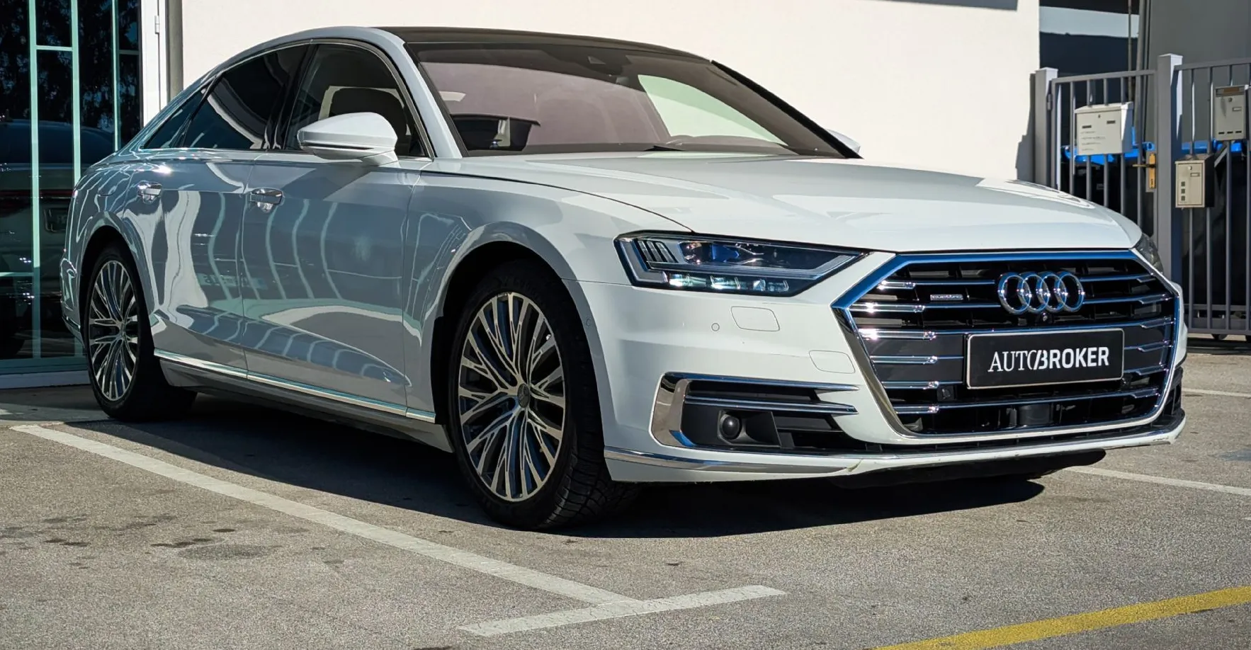 Zunanja slika - Audi A8 - 55 TFSI Quattro matrični LED Bang Olufsen SLO - 3