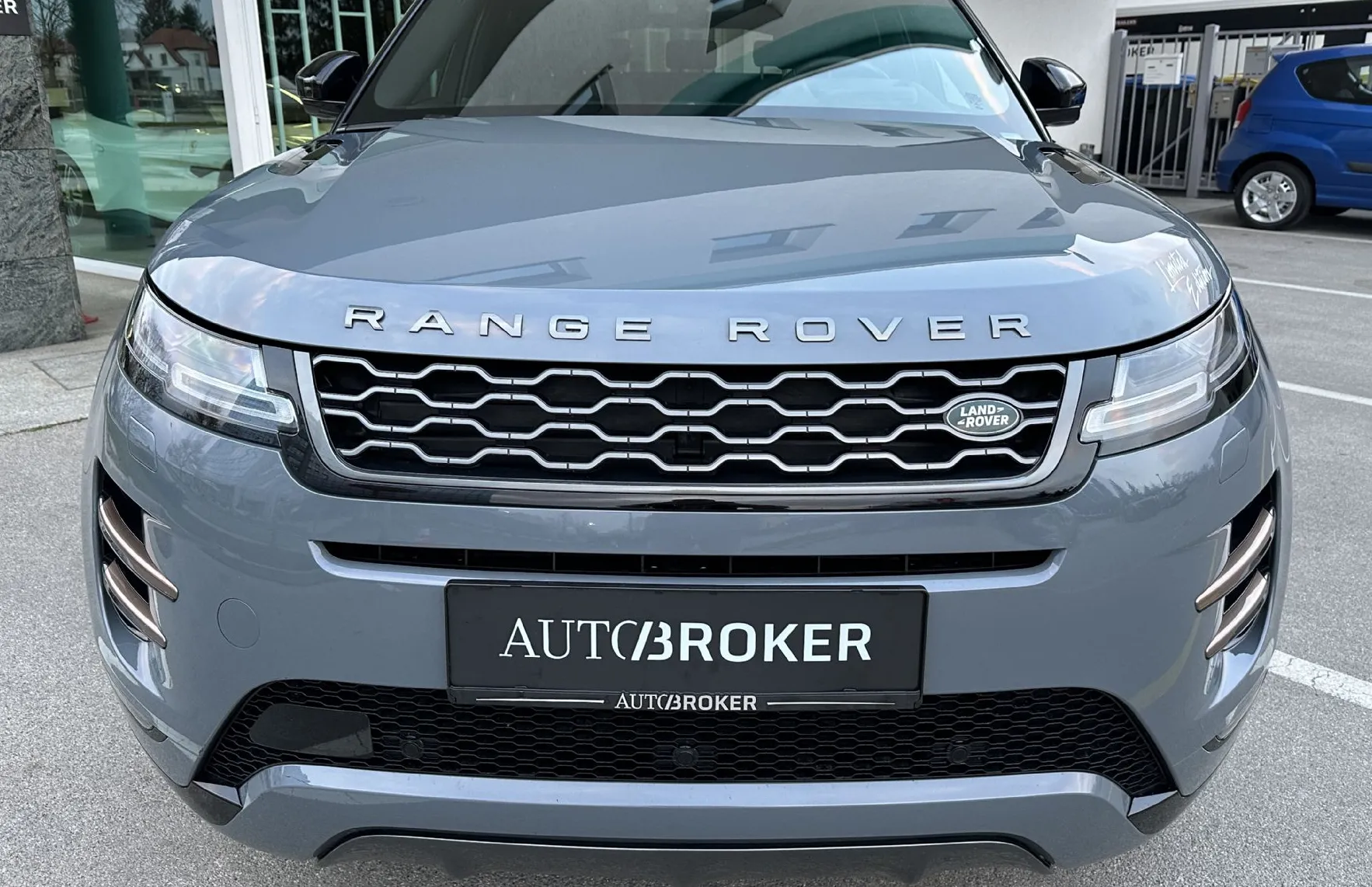 Zunanja slika - Land Rover Range Rover Evoque - 2.0 TD4 180KM R-Dynamic First Edition AWD - 2