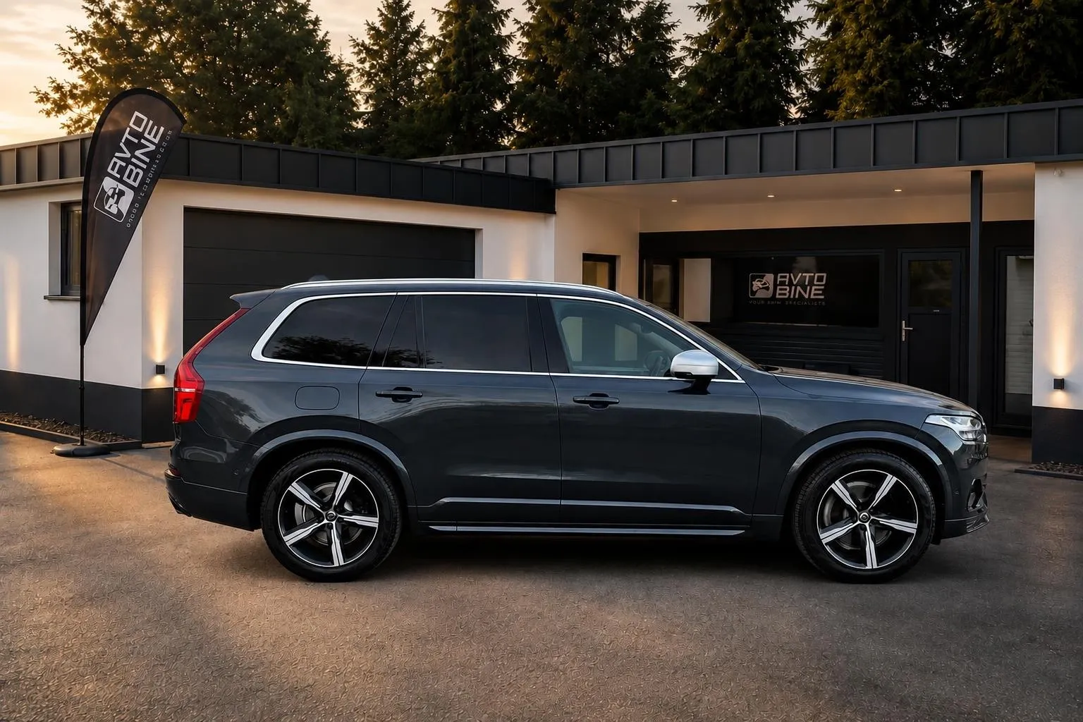 Zunanja slika - Volvo XC90 - D5 AWD R-DESIGN•ZRAČNO•KLJUKA•LED•VIRTUAL•NAVI•360 - 4