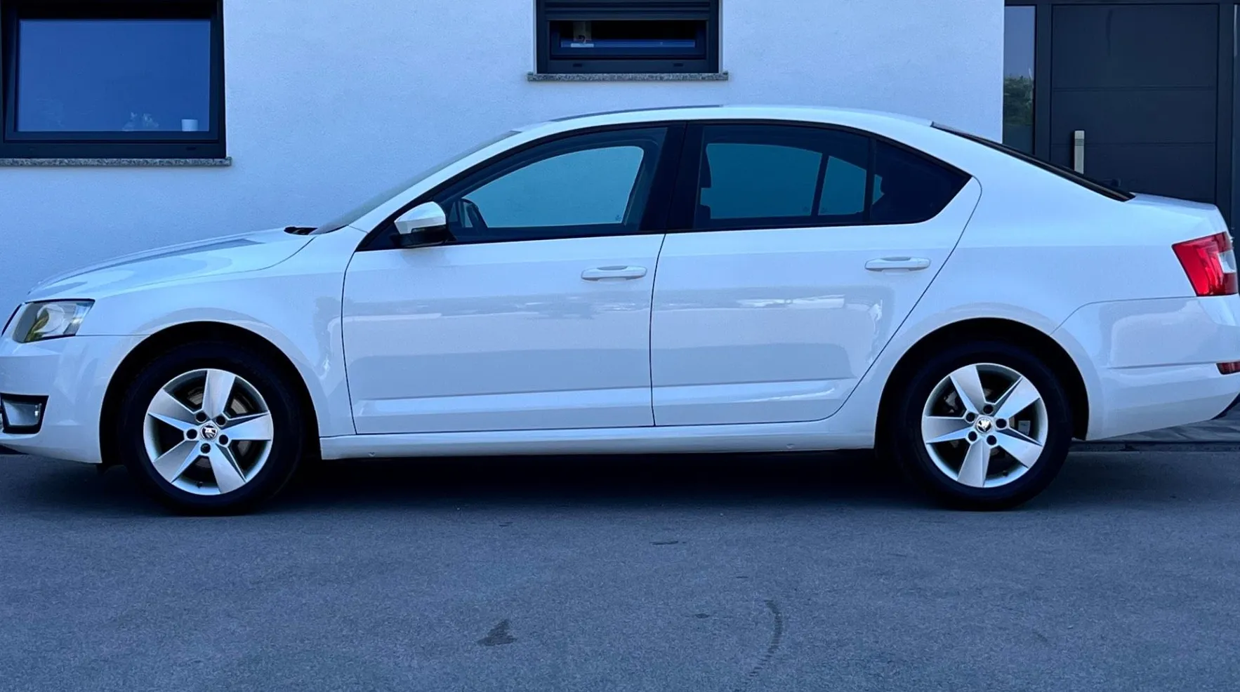 Zunanja slika - Škoda Octavia - 1.2 TSI+1.LAST+SLO+ALU+PDC - 4