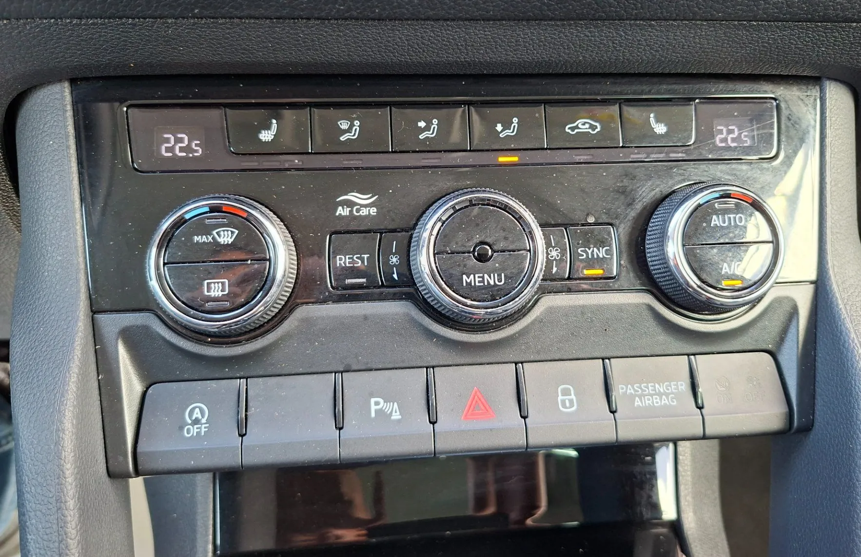 Zunanja slika - Škoda Kodiaq - 4x4 2.0 TDI Style DSG MATRIX KAMERA RADAR TEMPOMAT - 15