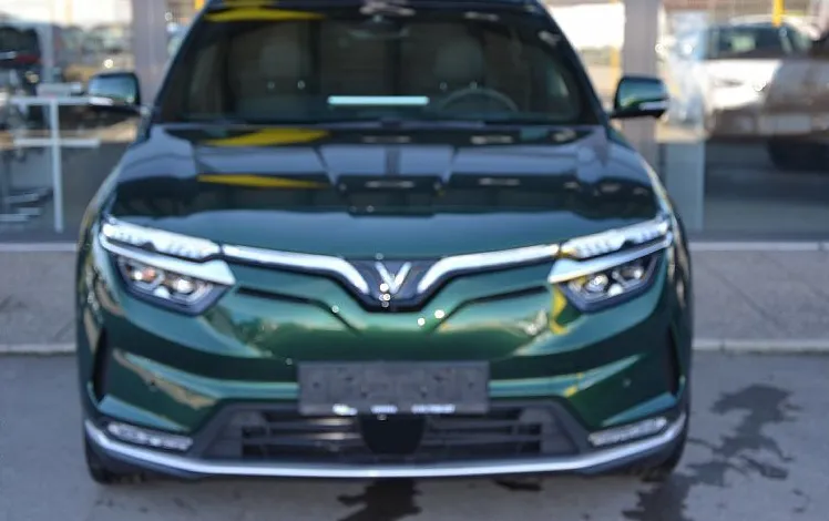Zunanja slika - Vinfast VF8 - PLUS 4X4 - 2