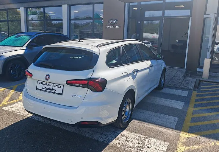 Zunanja slika - Fiat Tipo - SW 1.6 Multijet City°°Kamera°°1.Lastnik°°66.000KM - 5