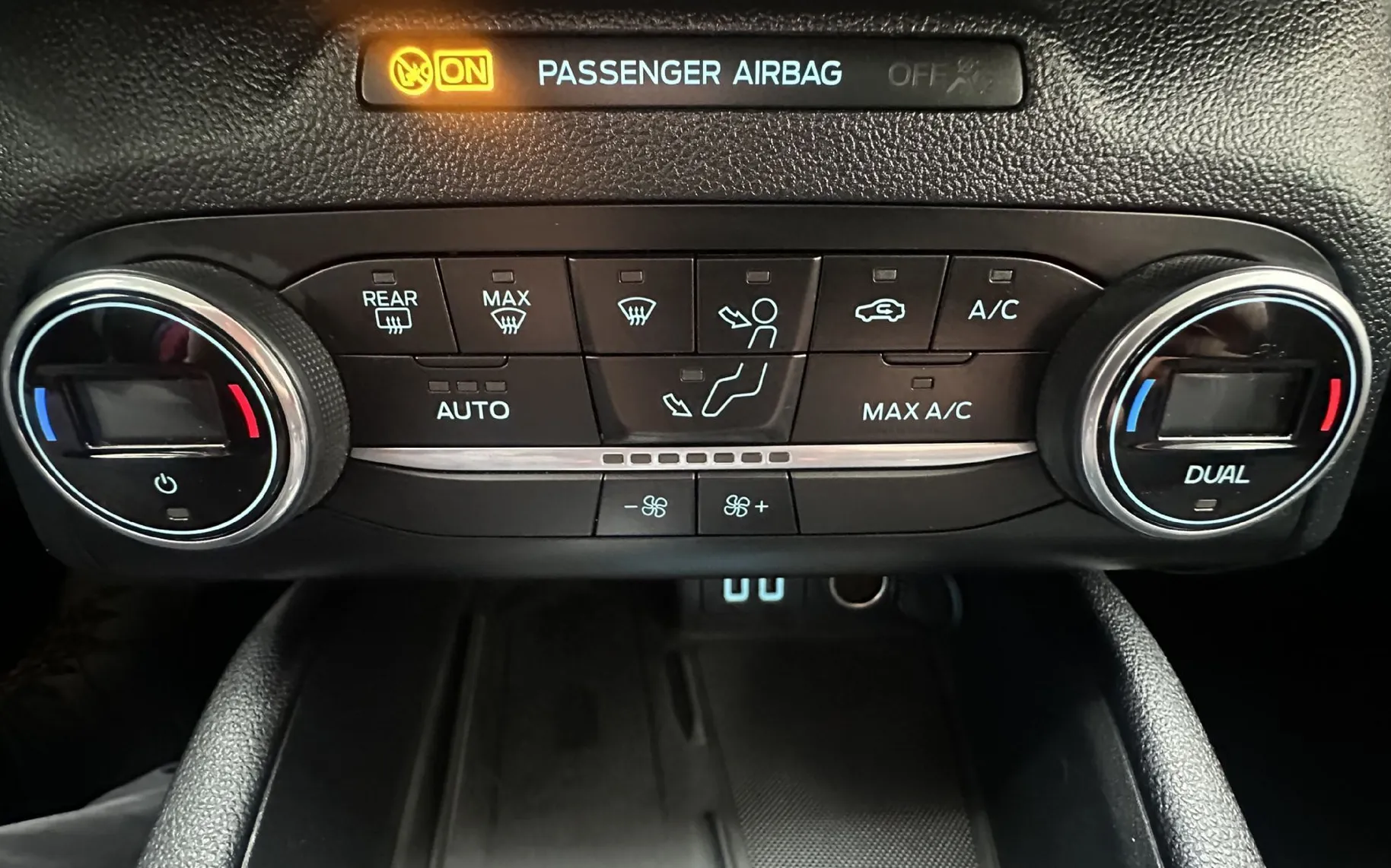 Zunanja slika - Ford Kuga - 2.5 190CV BVA6.KAMERA.NAVI.LED.ALU.2022.140 kw - 12