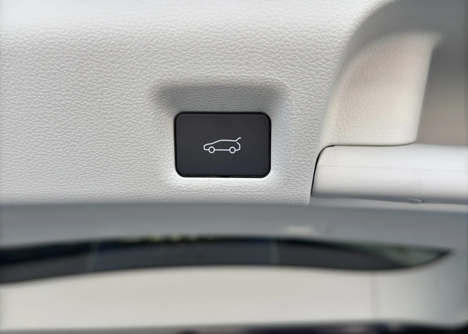 Zunanja slika - Forthing V9 - 1.5T PHEV + HUD + BLIS + RADAR+ PANORAMA + 7SEDEŽI - 16