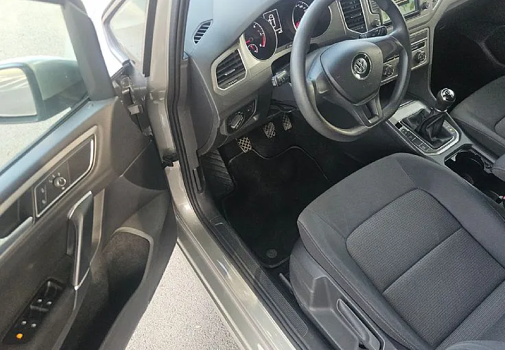 Zunanja slika - Volkswagen Golf - Sportsvan 1.6 TDI 116ks °16-COL° °2x PDC° °TEMPOMAT° - 8