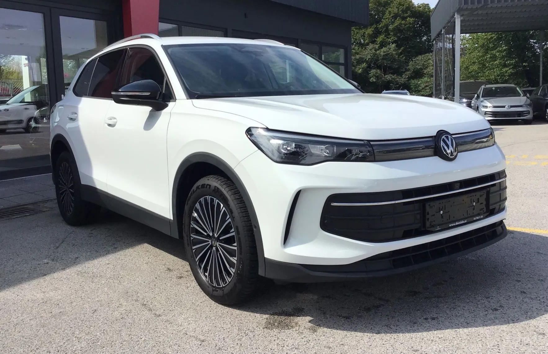 Zunanja slika - Volkswagen Tiguan - 2.0 TDI BMT Life DSG - 3