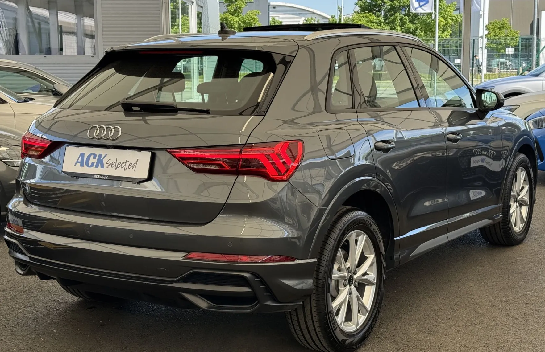 Zunanja slika - Audi Q3 - S-LINE 35 TFSI S-tronic PANORAMA-KAMERA-KEYLESS - 6