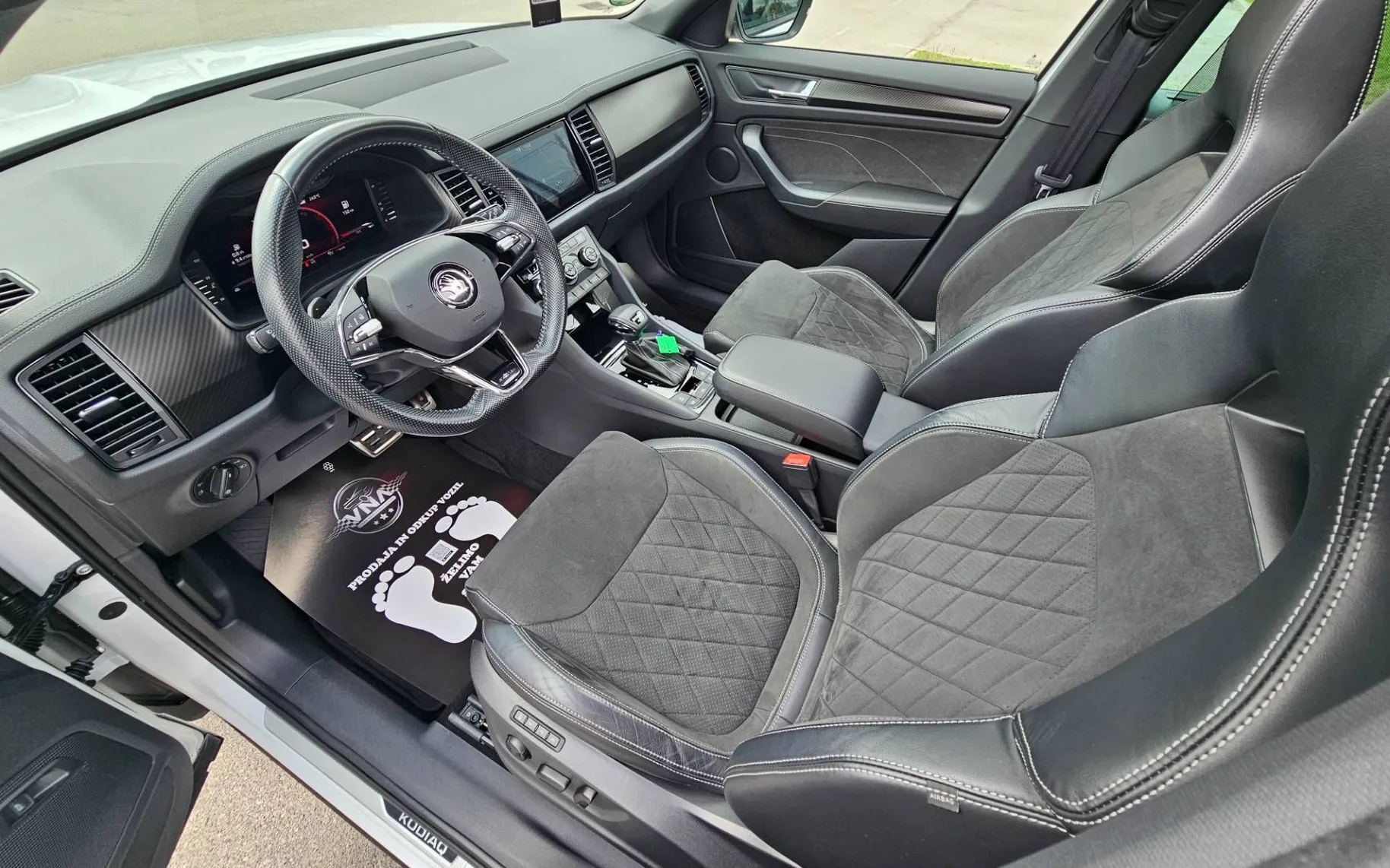 Notranja slika - Škoda Kodiaq - 4x4 2.0 TDI Sportline DSG |PANORAMA|VIRTUAL|ALU20| - 7