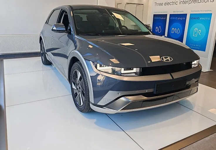 Zunanja slika - Hyundai Ioniq 5 - 168 kW FL PREMIUM   84 kWh   topl.črpalka. el. klj - 1