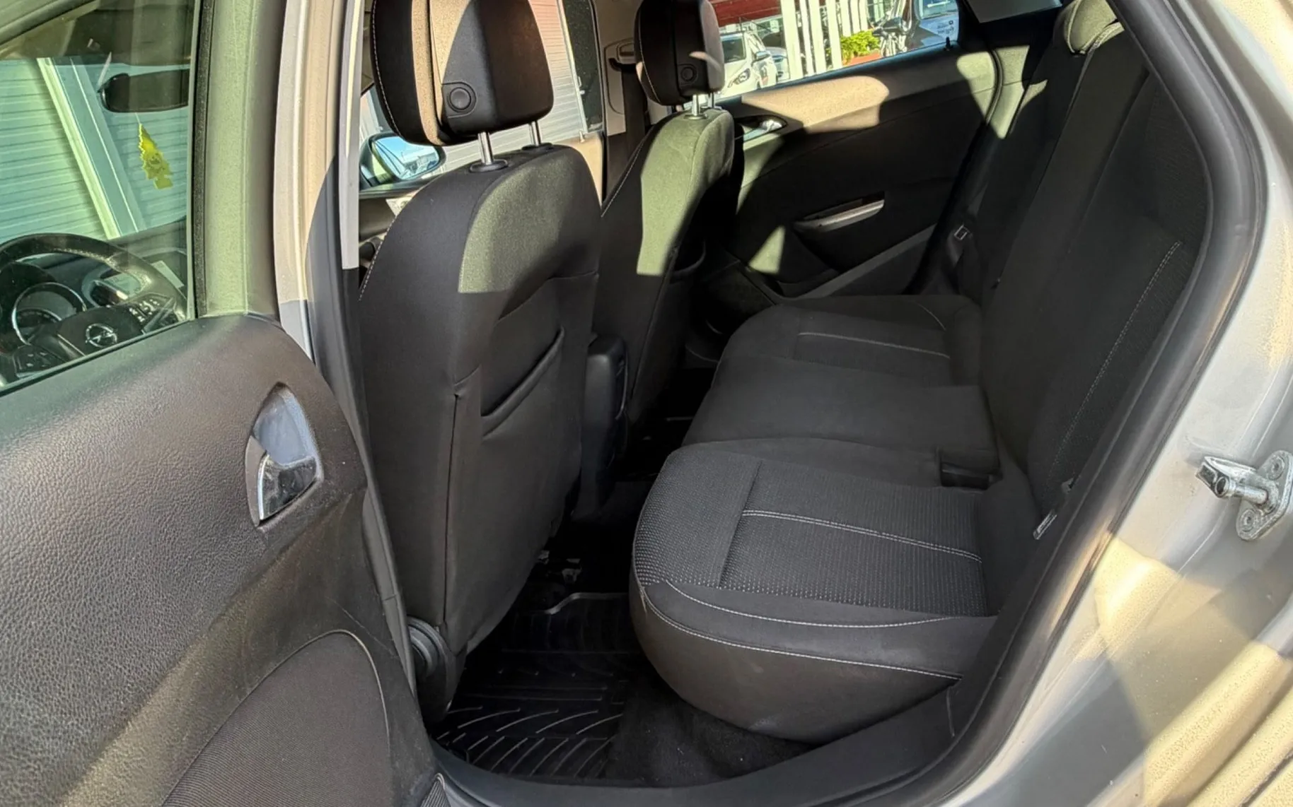 Notranja slika - Opel Astra - 1.7 CDTI-NAVIGACIJA-TEMPOMAT-SERVISNA KNJIGA-PDC - 11