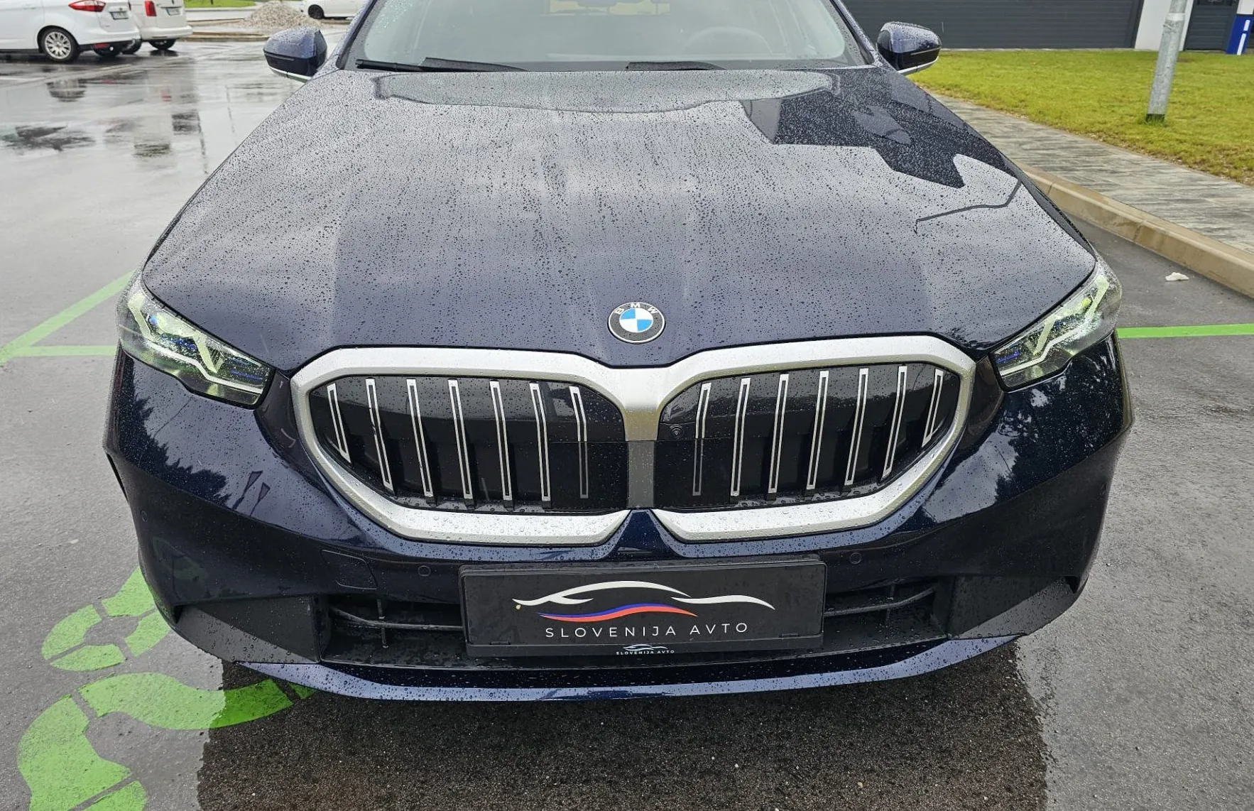 Zunanja slika - BMW Serija 5 - Touring: 540d xDrive Avt.|Harman|21col|HeadUP|FuLED|360k - 2