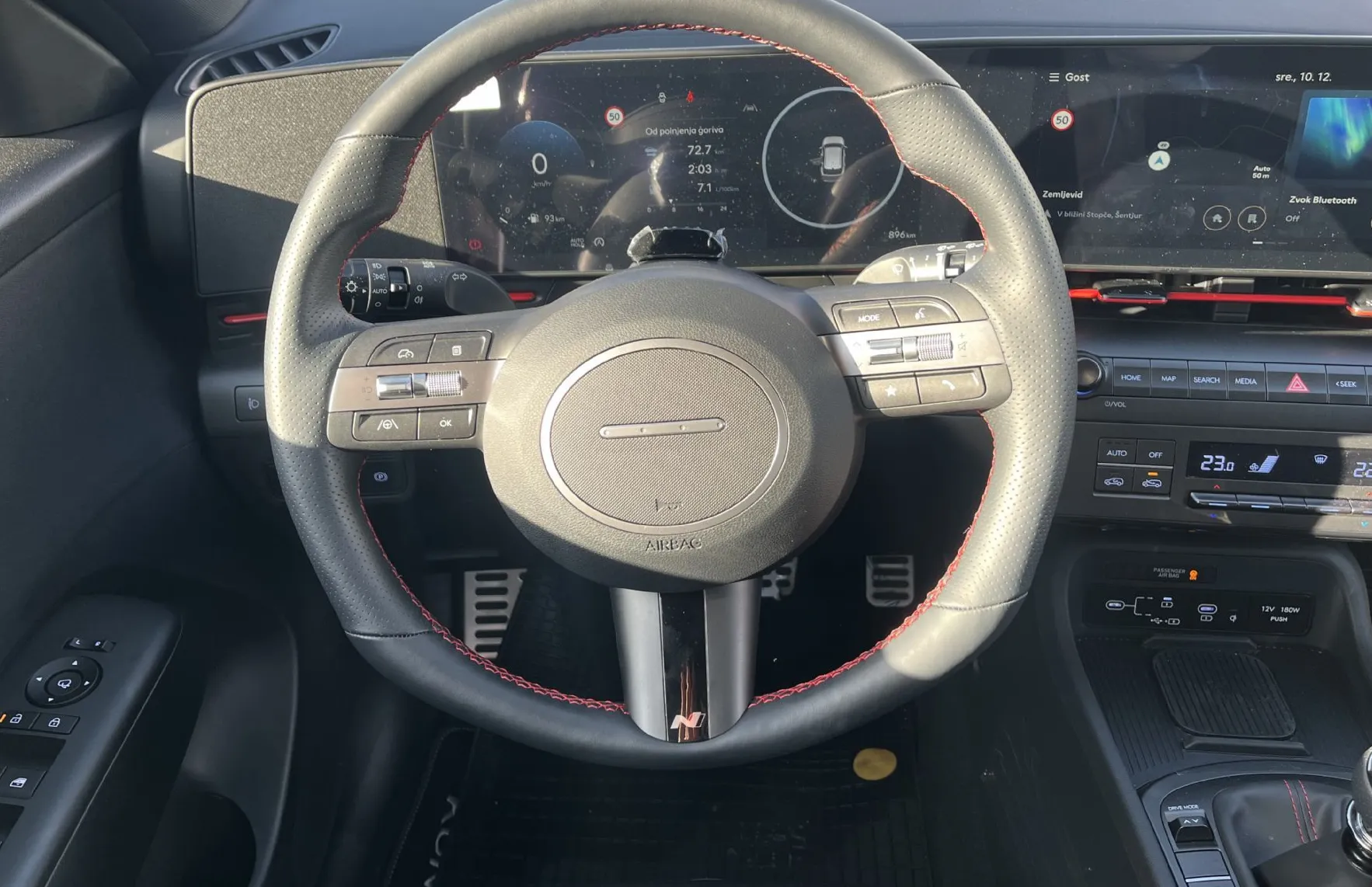 Zunanja slika - Hyundai Kona - 1.6 T-GDI 138 Premium TESTNO VOZILO - 9