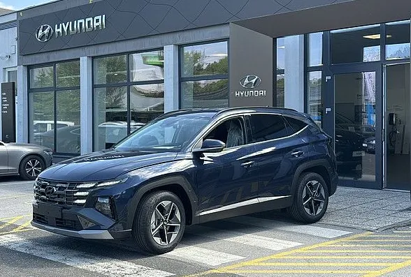Zunanja slika - Hyundai Tucson - 1.6T T-GDI Premium°°Winter°°El. prtljažnik°°Kamera - 2