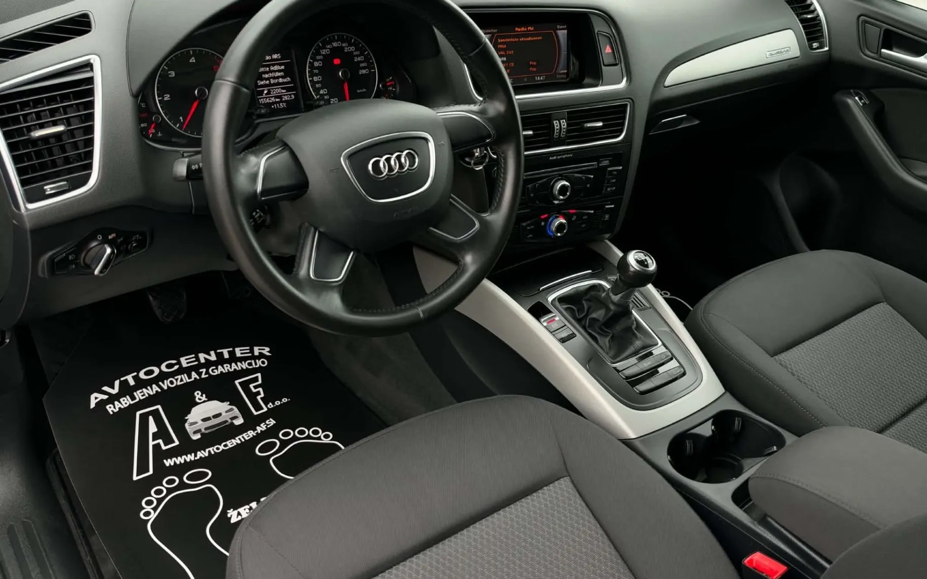 Notranja slika - Audi Q5 - 2.0 TDI-Q-4X4-155.000KM-LIZING ZA TUJCE- - 9