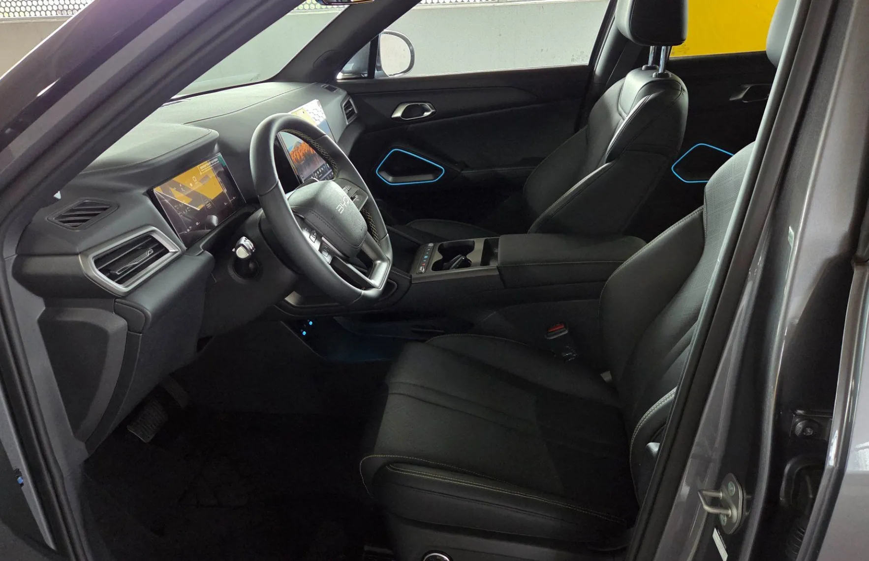 Zunanja slika - BYD ATTO 2 - COMFORT 64.8 kWh - 11