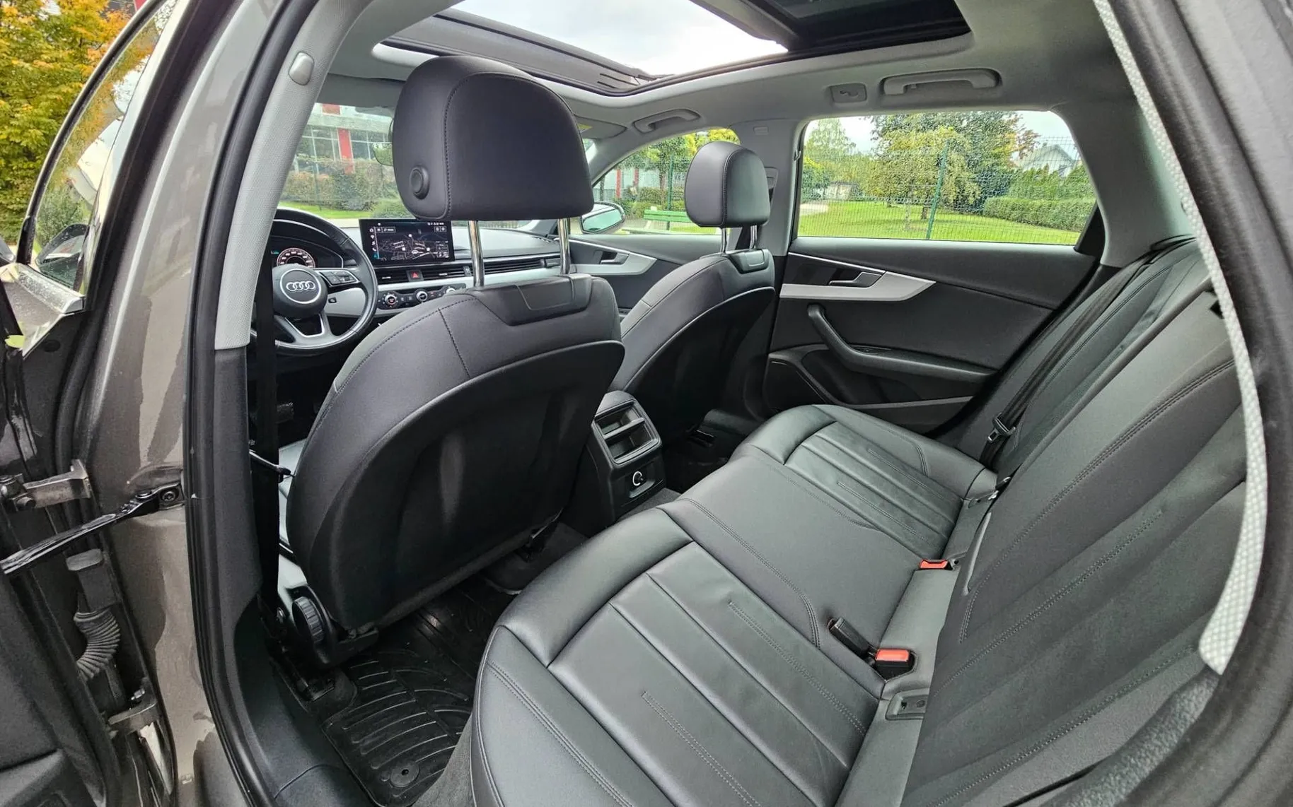 Notranja slika - Audi A4 Avant - TDI SPORT S tronic |VIRTUAL|PANO|BLIS|ALU18|TOP| - 11