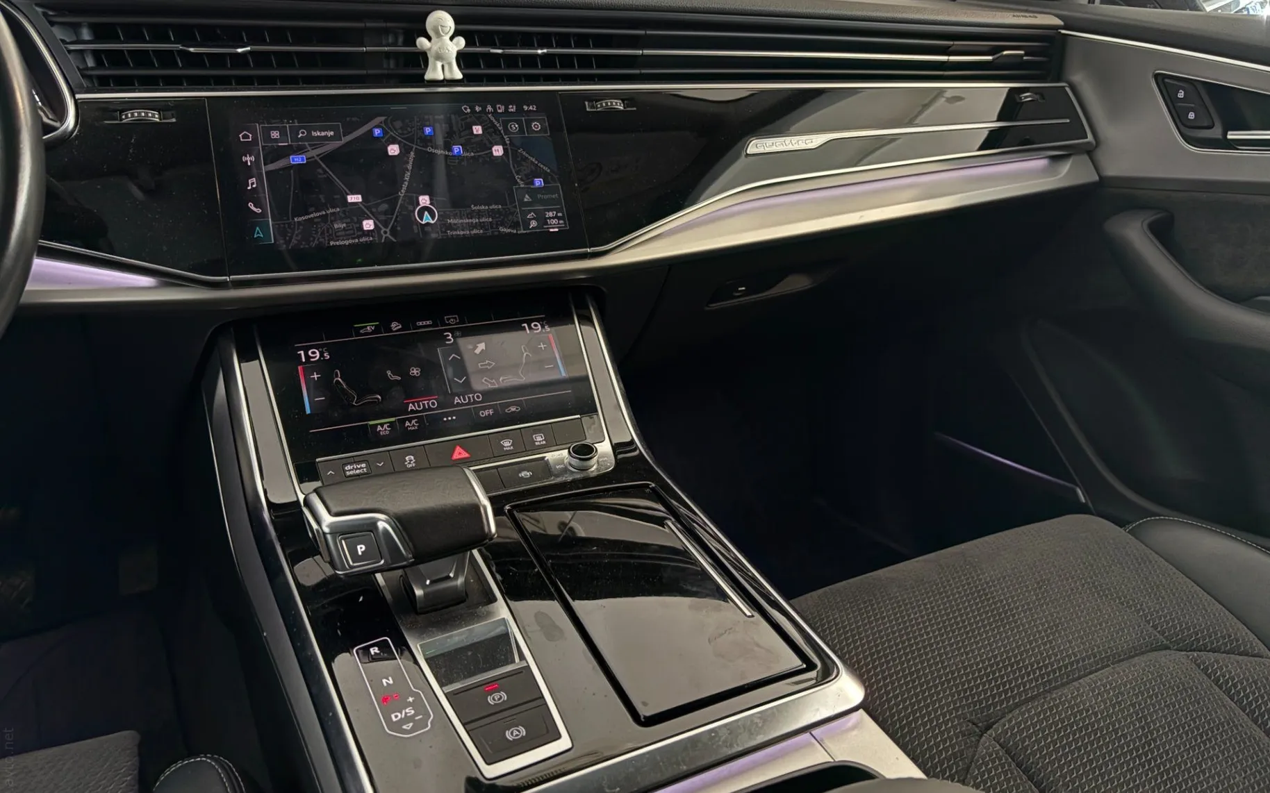 Notranja slika - Audi Q8 - 55 TFSI e |Quattro|Led|Zračno|Kamera|AmbientL|PDC. - 12
