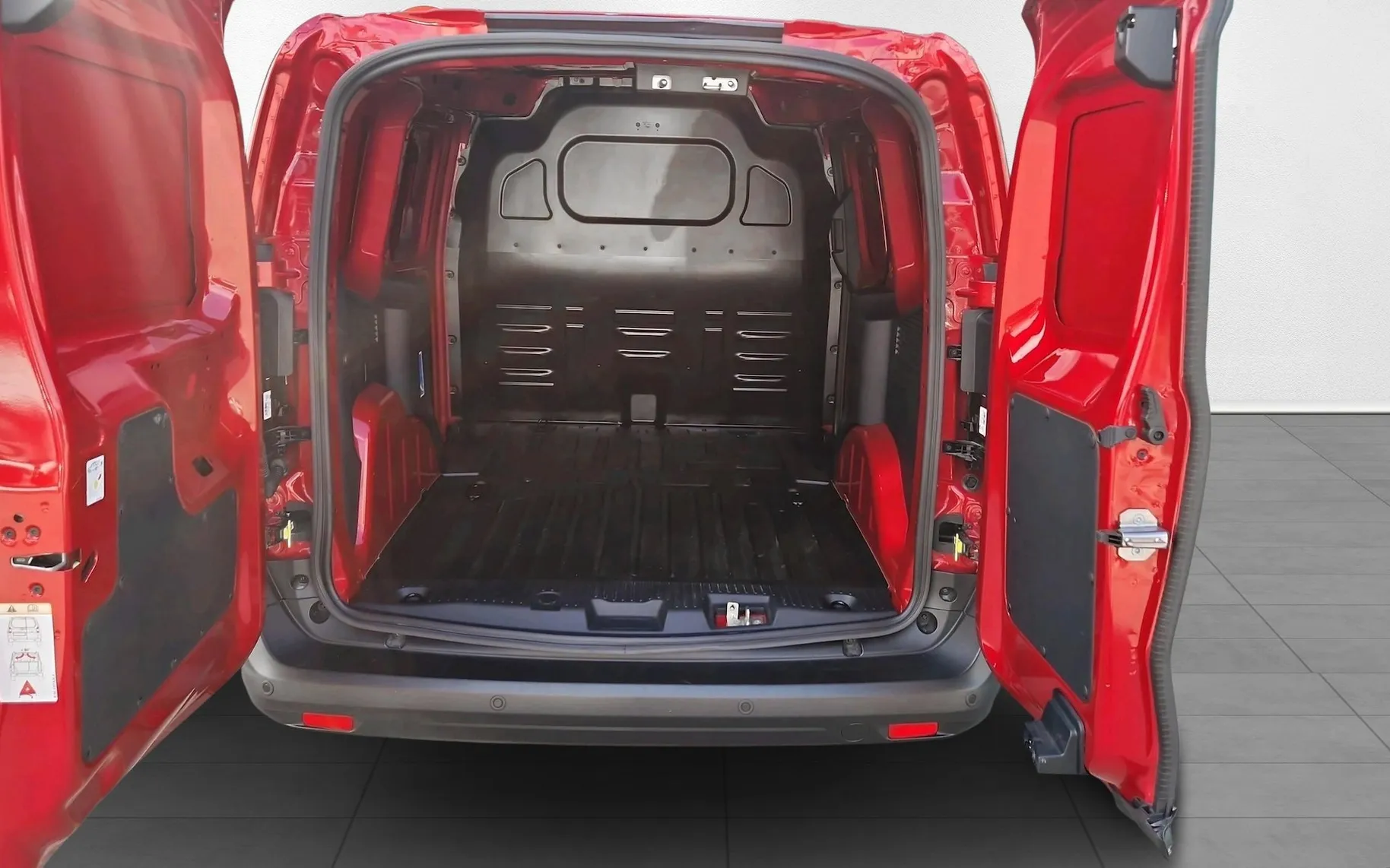 Zunanja slika - Ford Transit Courier - FURGON TREND 1.5TDCI-SLO-1.L-KAMERA-ZIM.PAKET-TEM - 9