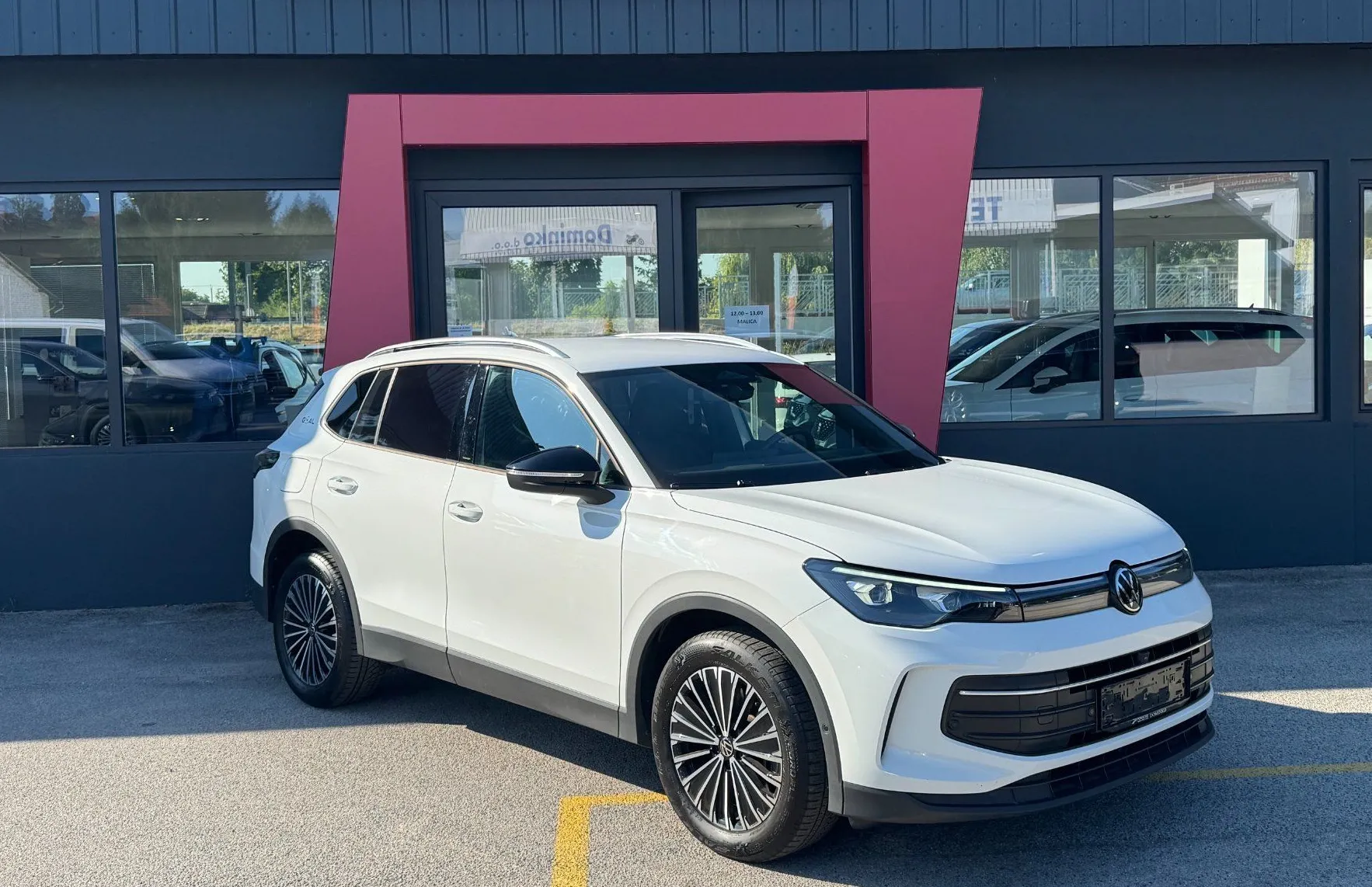 Zunanja slika - Volkswagen Tiguan - 2.0 TDI BMT Life DSG - 3