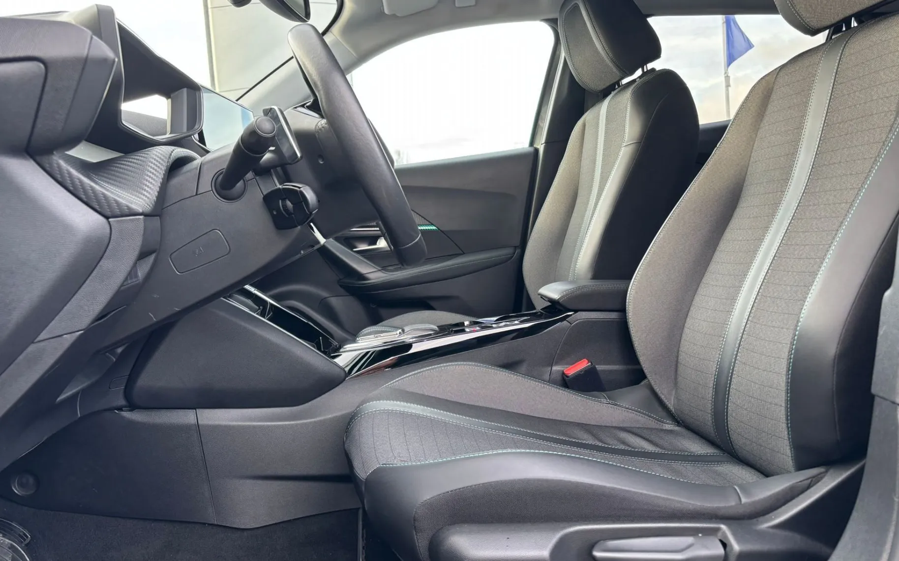 Zunanja slika - Peugeot 2008 - 1.5 BLUEHDI ALLURE PACK KAMERA-TEMP.-NAVI - 7