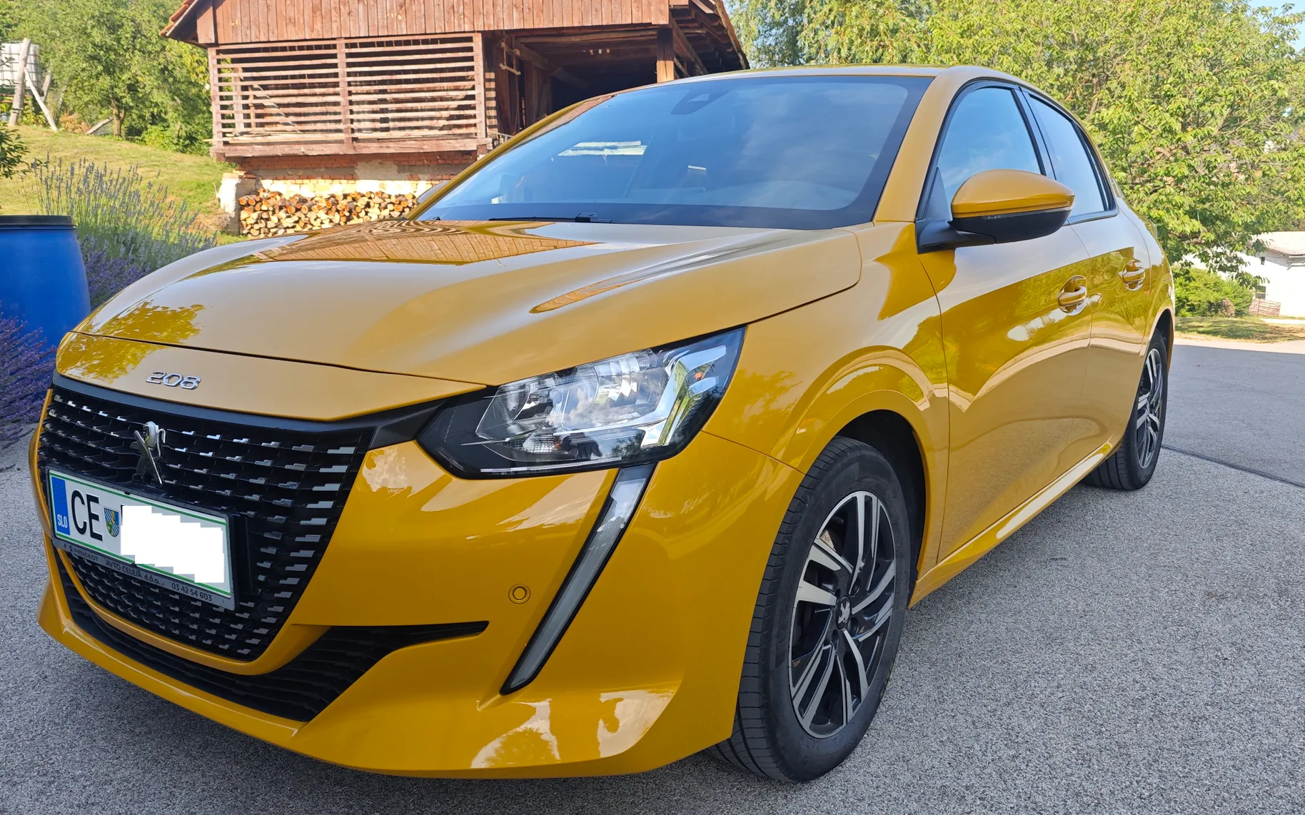 Zunanja slika - Peugeot 208 - 1,2 PureTech 100 S&S Allure - 2
