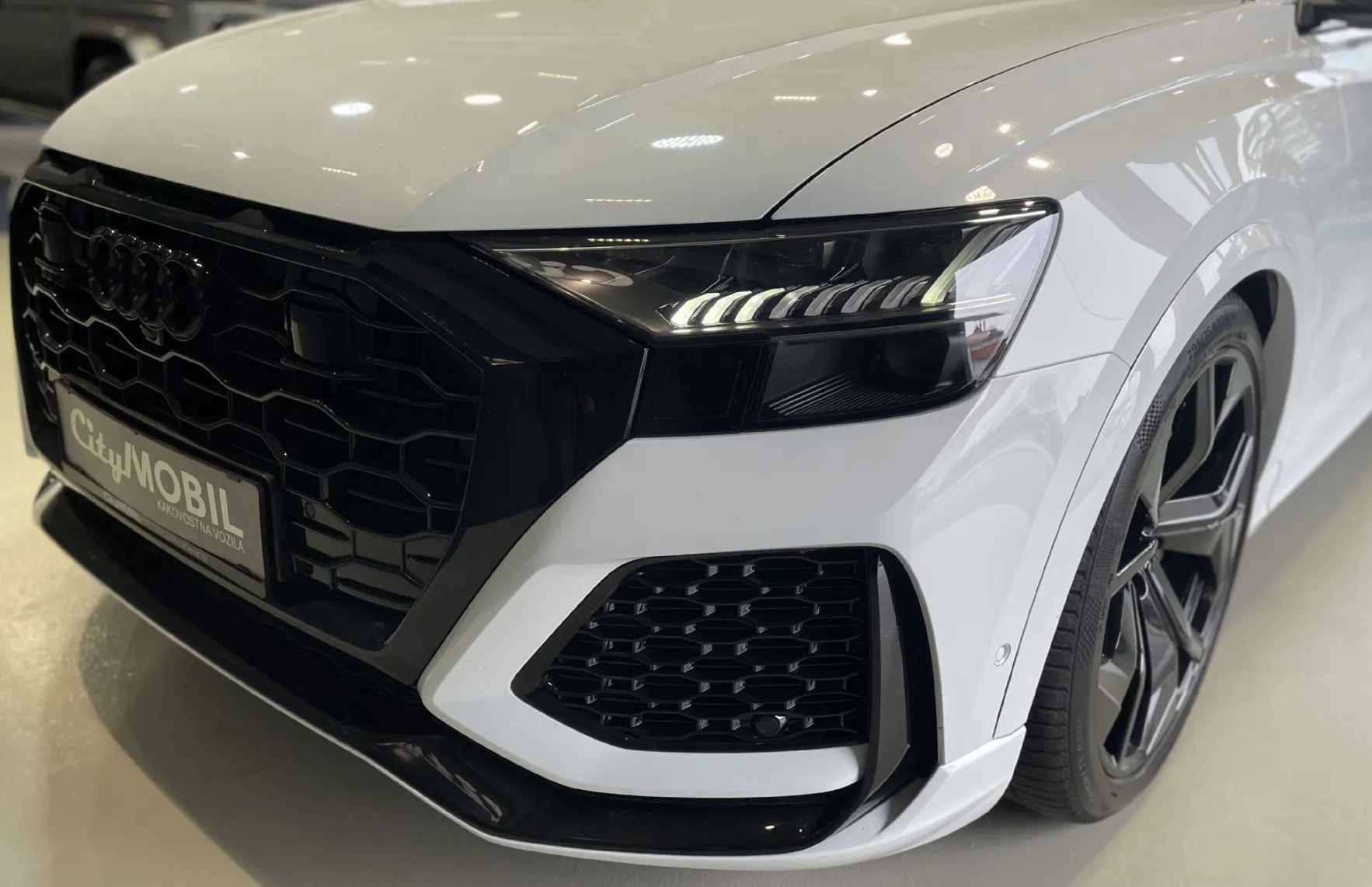 Zunanja slika - Audi RS Q8 - RSQ8-1.LAST-ZRAČNO-AKRAPOVIC-SOFT-HEADUP-NAVI-360- - 10