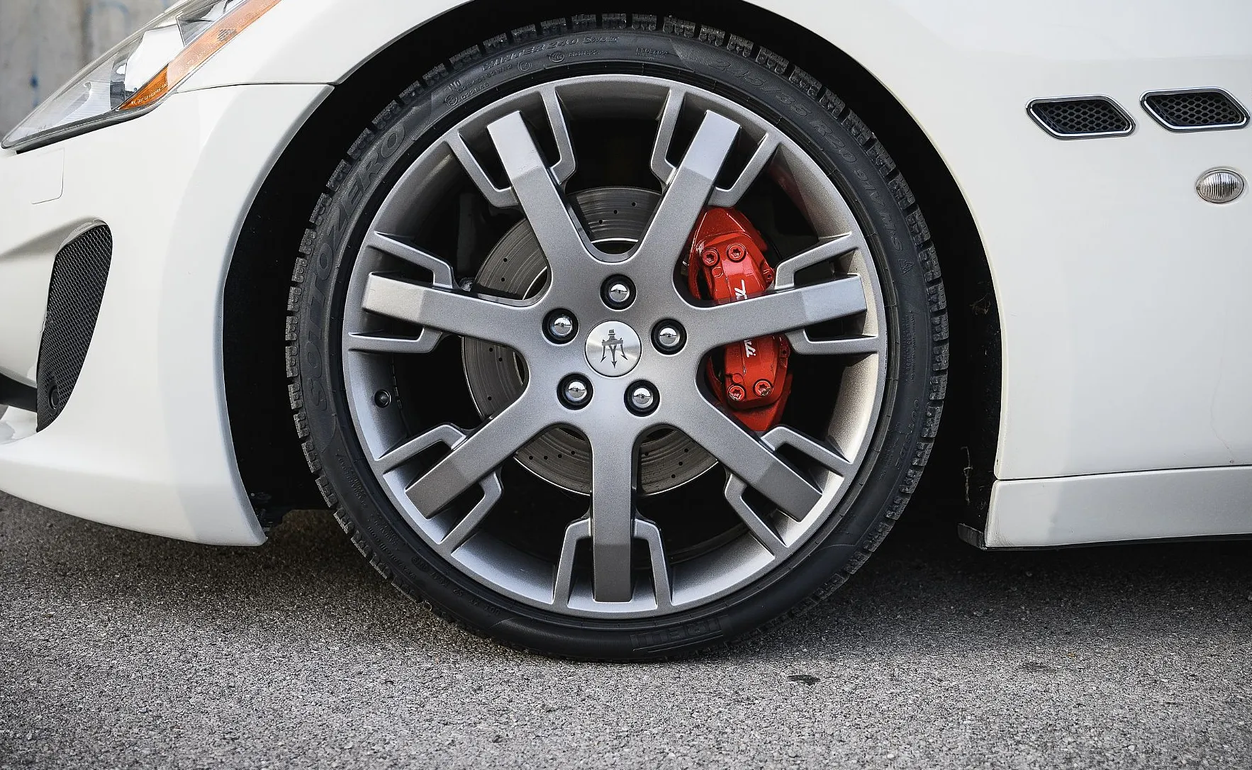 Zunanja slika - Maserati GranTurismo - 4.2 MC Sport Line V8 NEPOZABNO DOŽIVETJE - 14