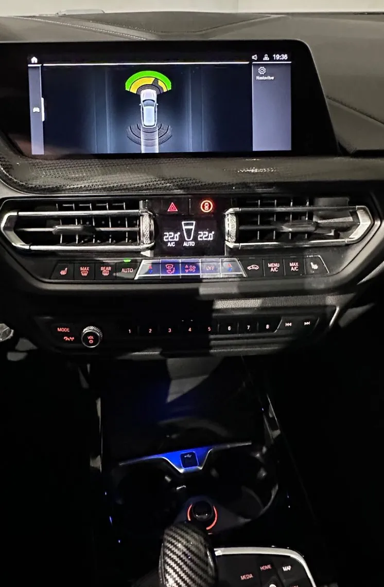 Zunanja slika - BMW Serija 1 - : M135i xDrive Avt. HUD-KARBON-KEYLESS-NAVI... - 12