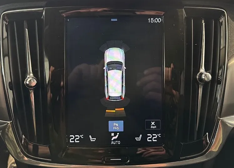 Zunanja slika - Volvo V90 - D3 Momentum-LED-PDC-KLJUKA - NAVI - VRHUNSKI - 18