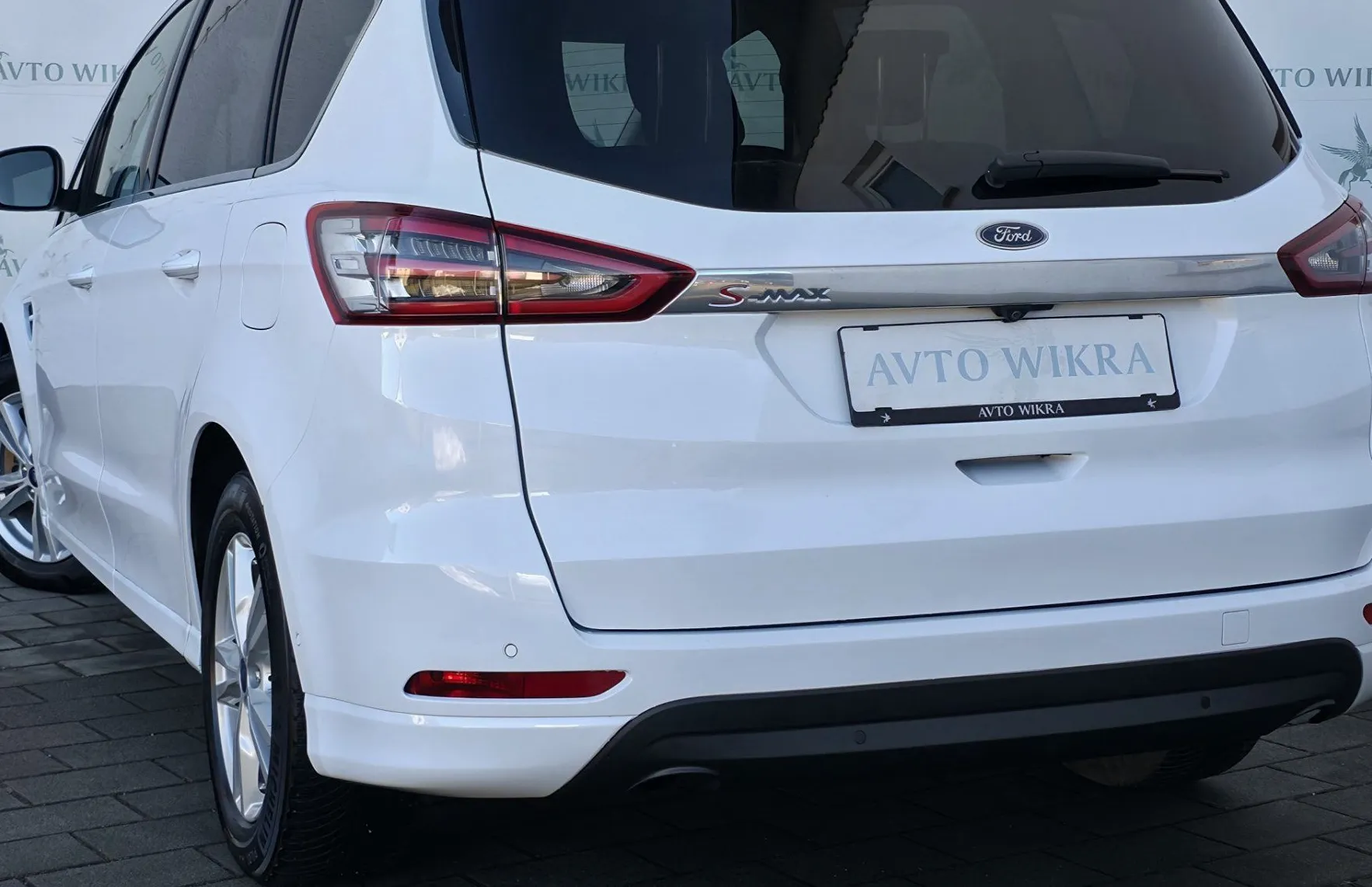 Zunanja slika - Ford S-MAX - 2.0TDCi Titanium Auto LED•LANE•NAVI•KAMERA•KEYLES• - 3