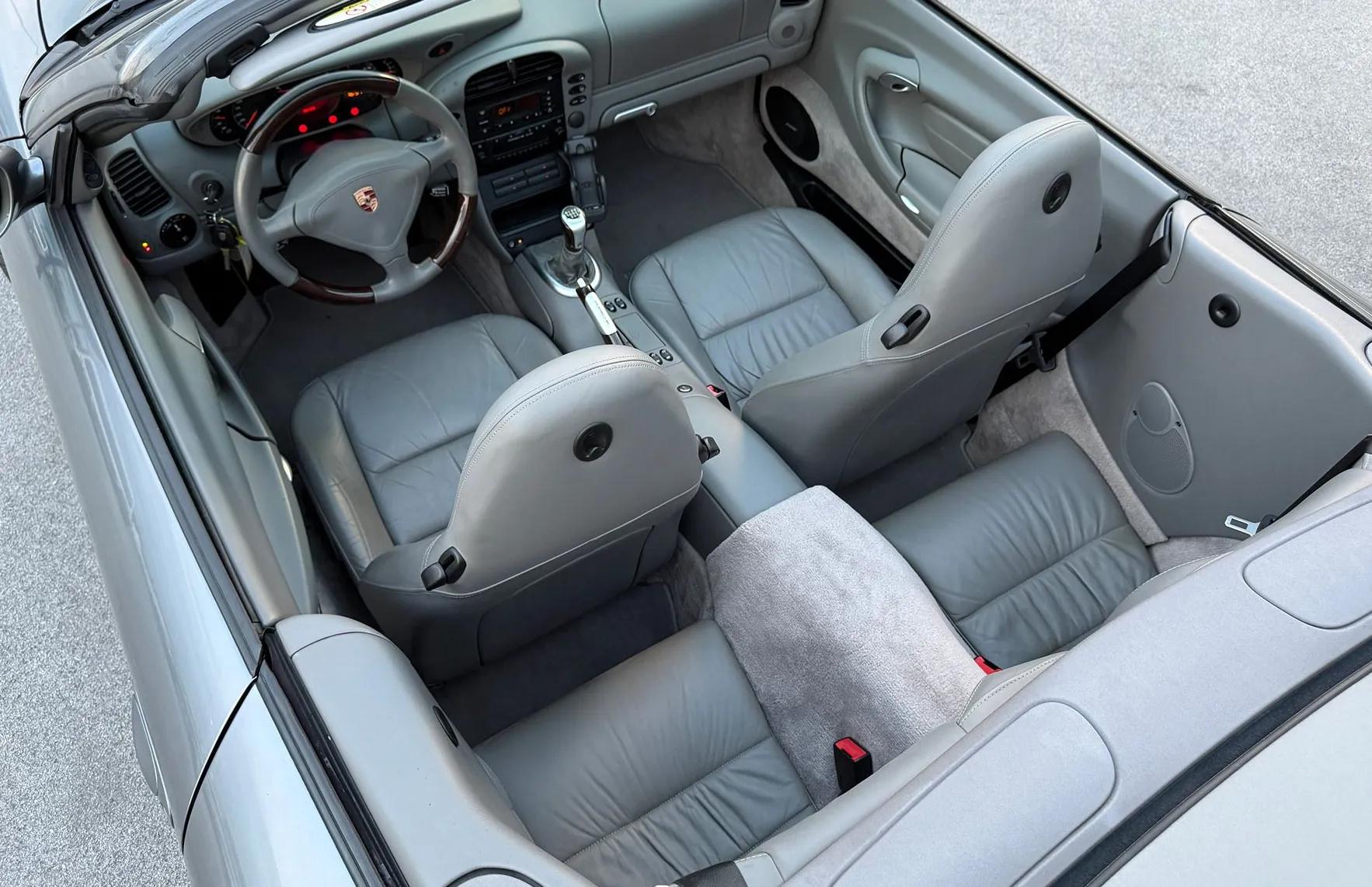 Zunanja slika - Porsche 911 Cabriolet - Carrera 4 Vsa oprema TOP STANJE samo 48000km - 18