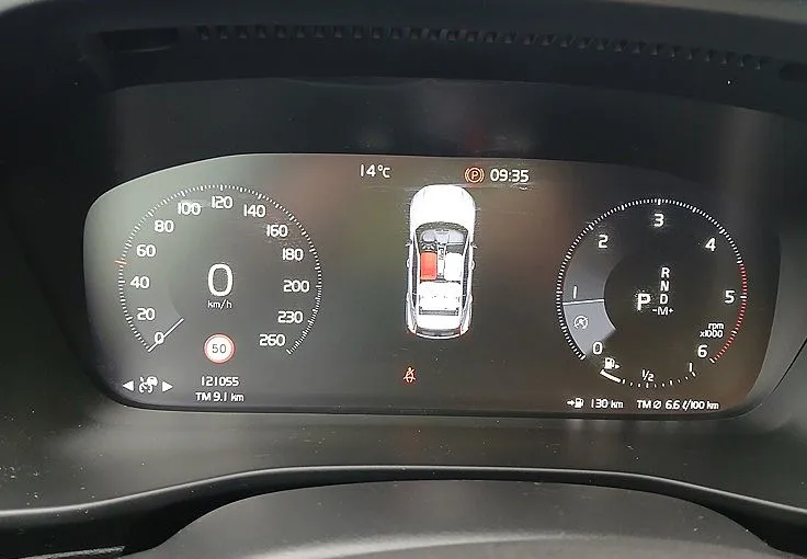 Zunanja slika - Volvo XC40 - 2.0 D3 R-Design 2WD -VIRTUAL -KAMERA -MEMORY - 9