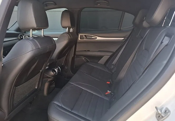 Zunanja slika - Alfa Romeo Stelvio - Q4 2.2 Multijet 210 Veloce Avt. - 8