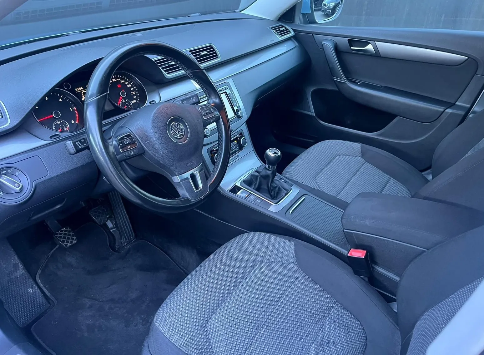Zunanja slika - VW Passat - 2.0 TDI Comfortline 103kW-2xPDC-ALU-ZELO LEP... - 7