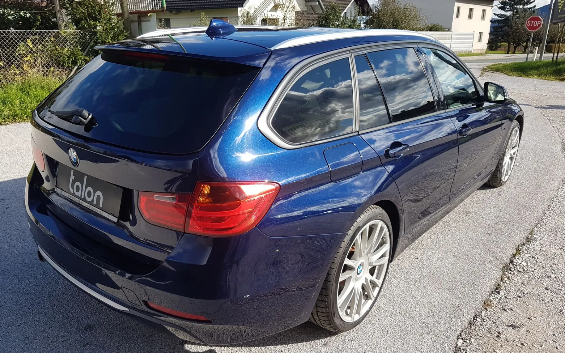 Zunanja slika - BMW Serija 3 - 320d xDrive Touring AUT - 8