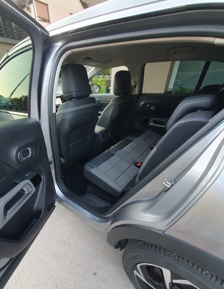 Notranja slika - Citroën C5 - Aircross PureTech 130 S&S Shine - 16