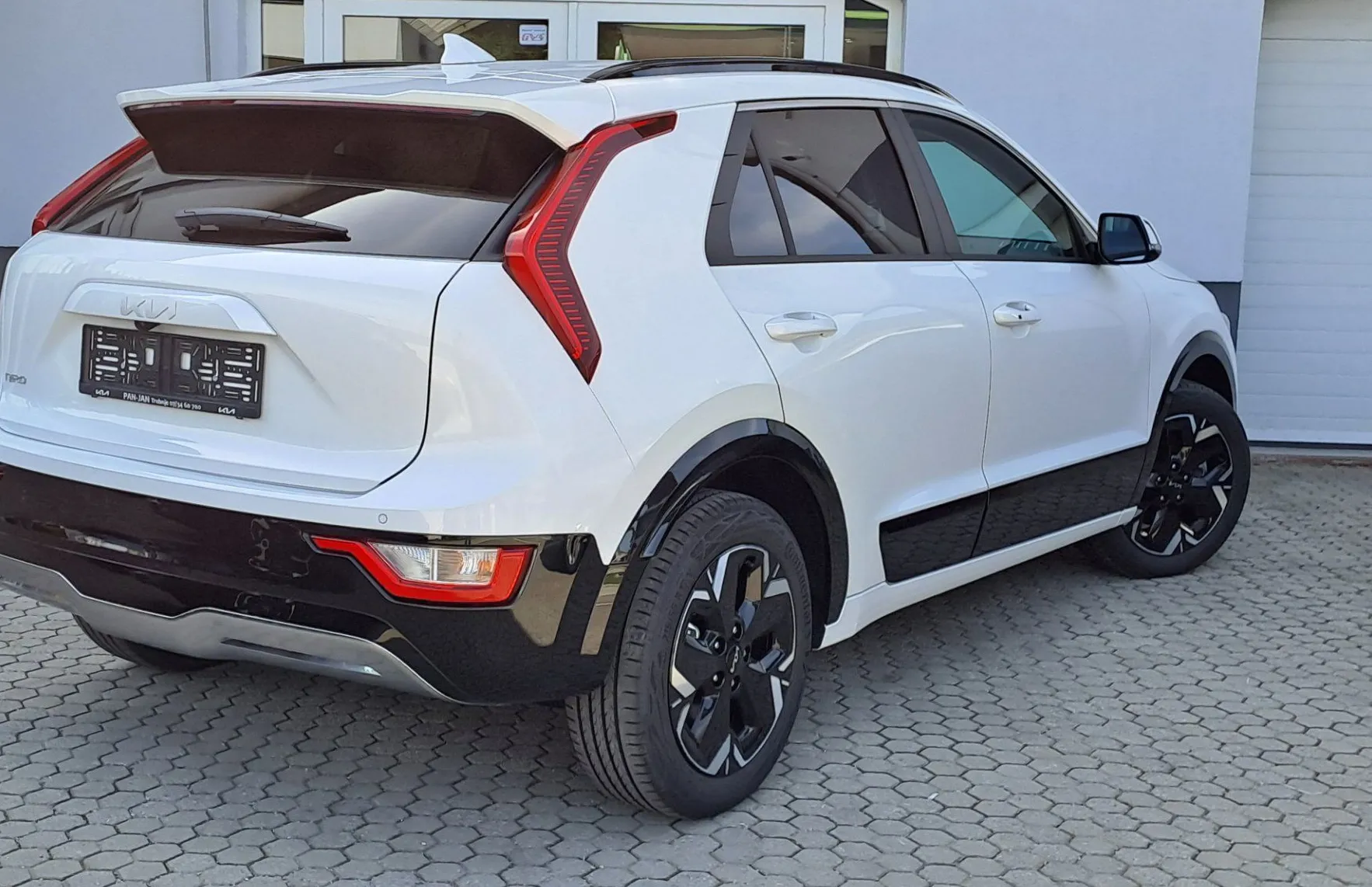 Zunanja slika - KIA Niro - Limited Edition - 3