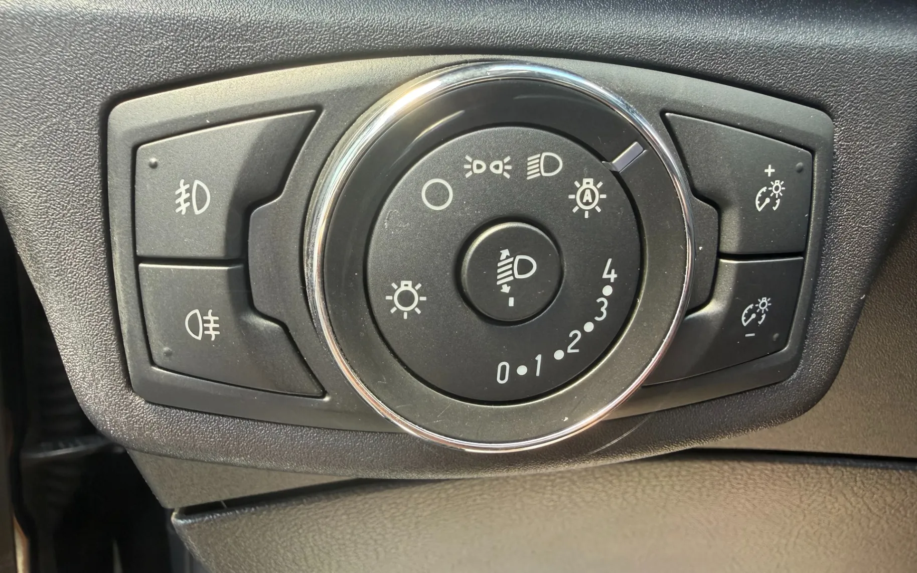 Zunanja slika - Ford Mondeo - 2,0 TDCi Titanium - 16