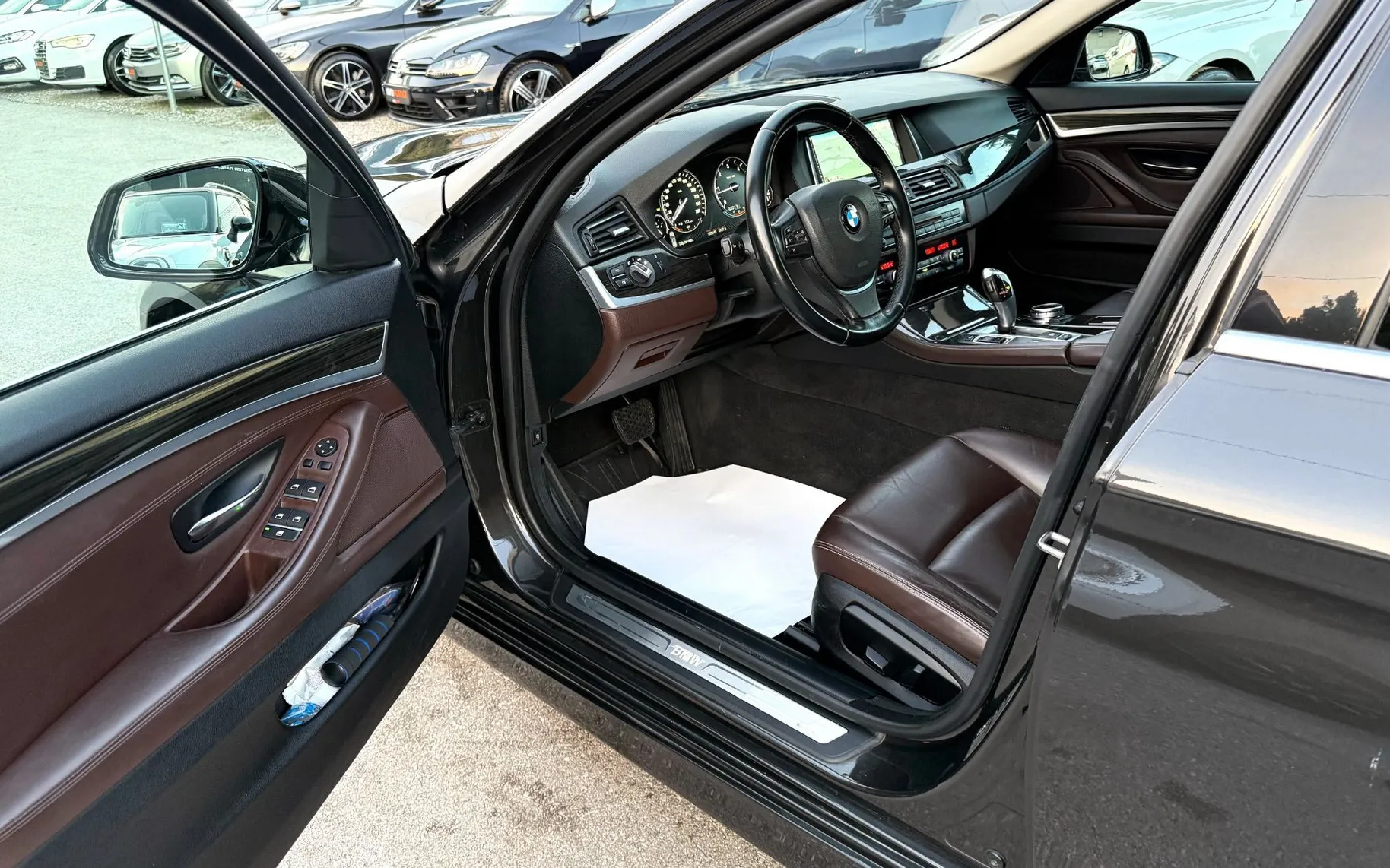 Zunanja slika - BMW Serija 5 - Touring: 520d xDrive AUT. LuxuryLiNE LED XENON USNJE ALU - 14
