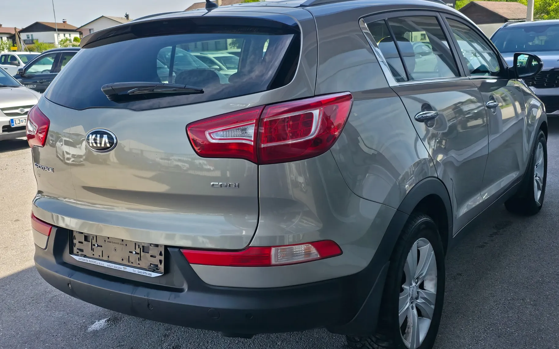 Zunanja slika - KIA Sportage - 2WD 1,7 CRDi Fun - 5