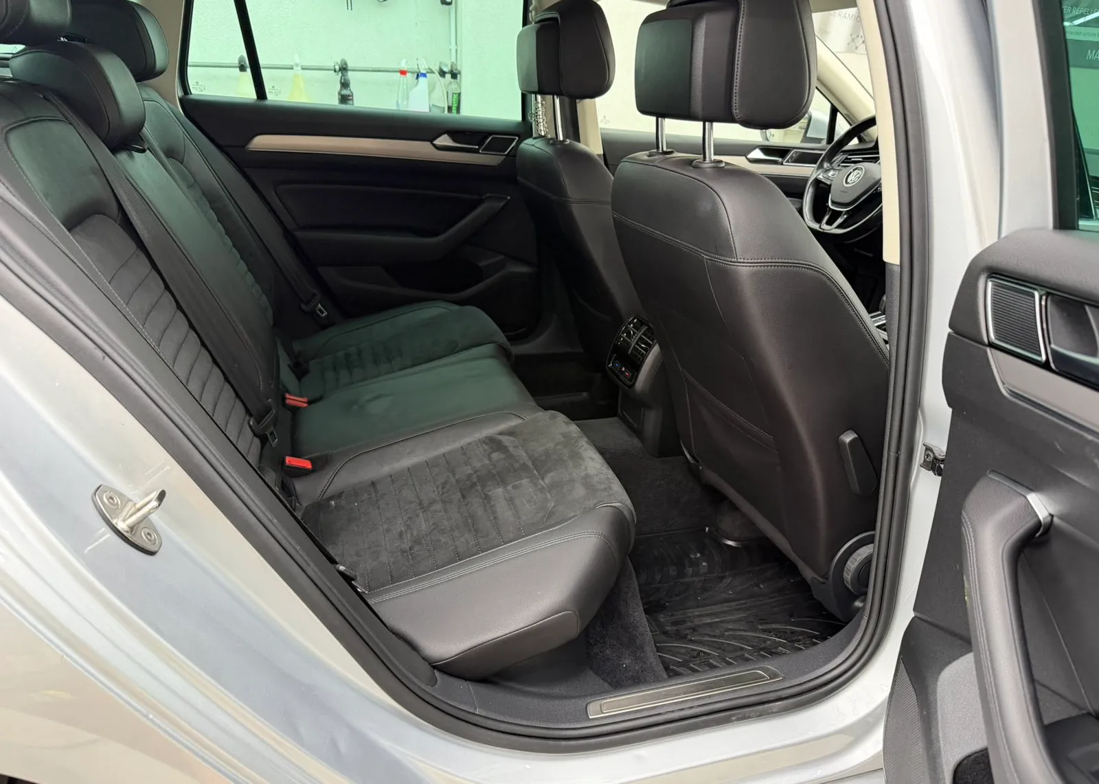 Zunanja slika - Volkswagen Passat - Variant 2,0 TDI BMT Connect DSG - 7